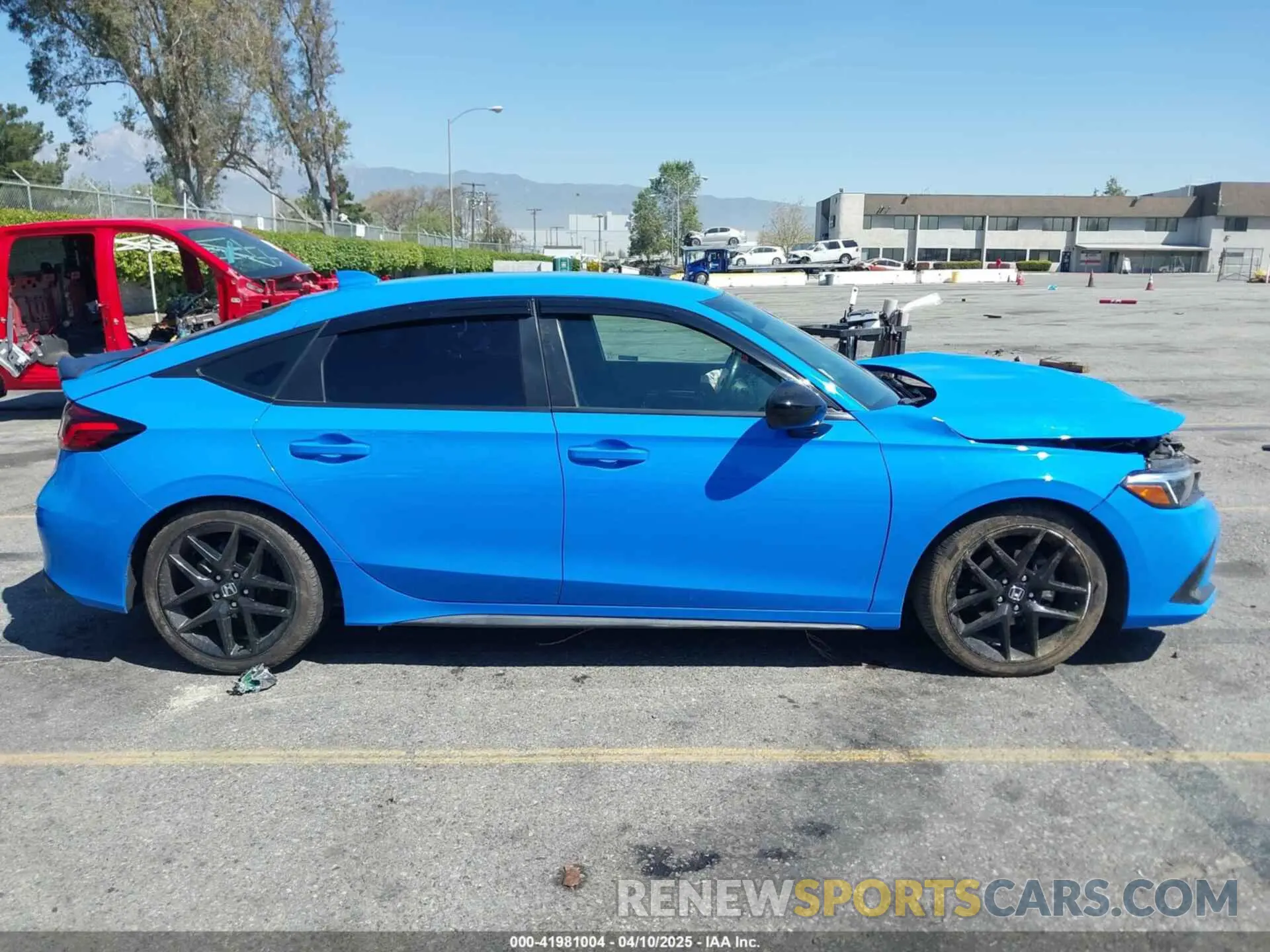 13 Photograph of a damaged car 19XFL2H83NE011208 HONDA CIVIC 2022