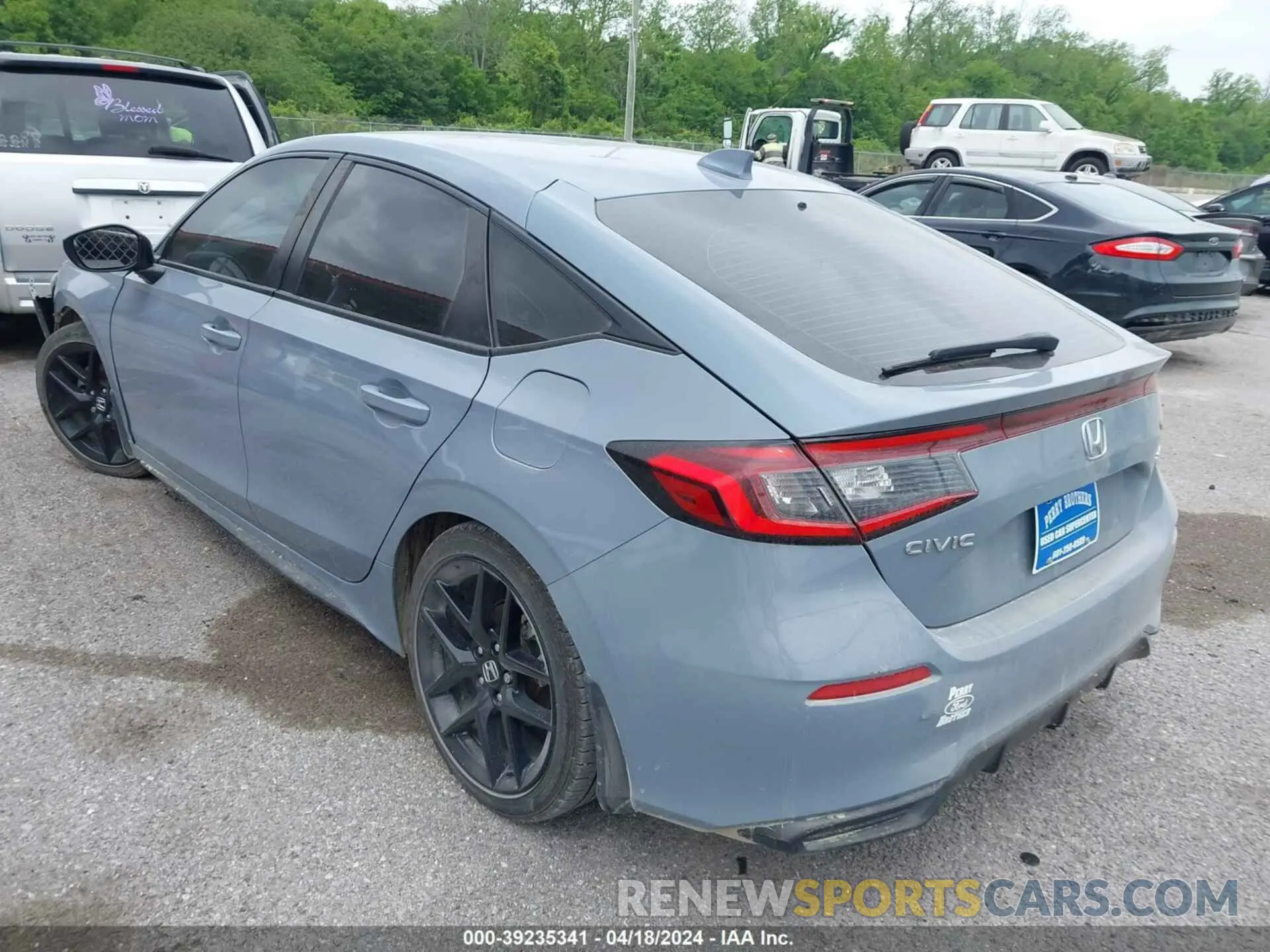 3 Фотография поврежденного автомобиля 19XFL2H84NE000055 HONDA CIVIC 2022