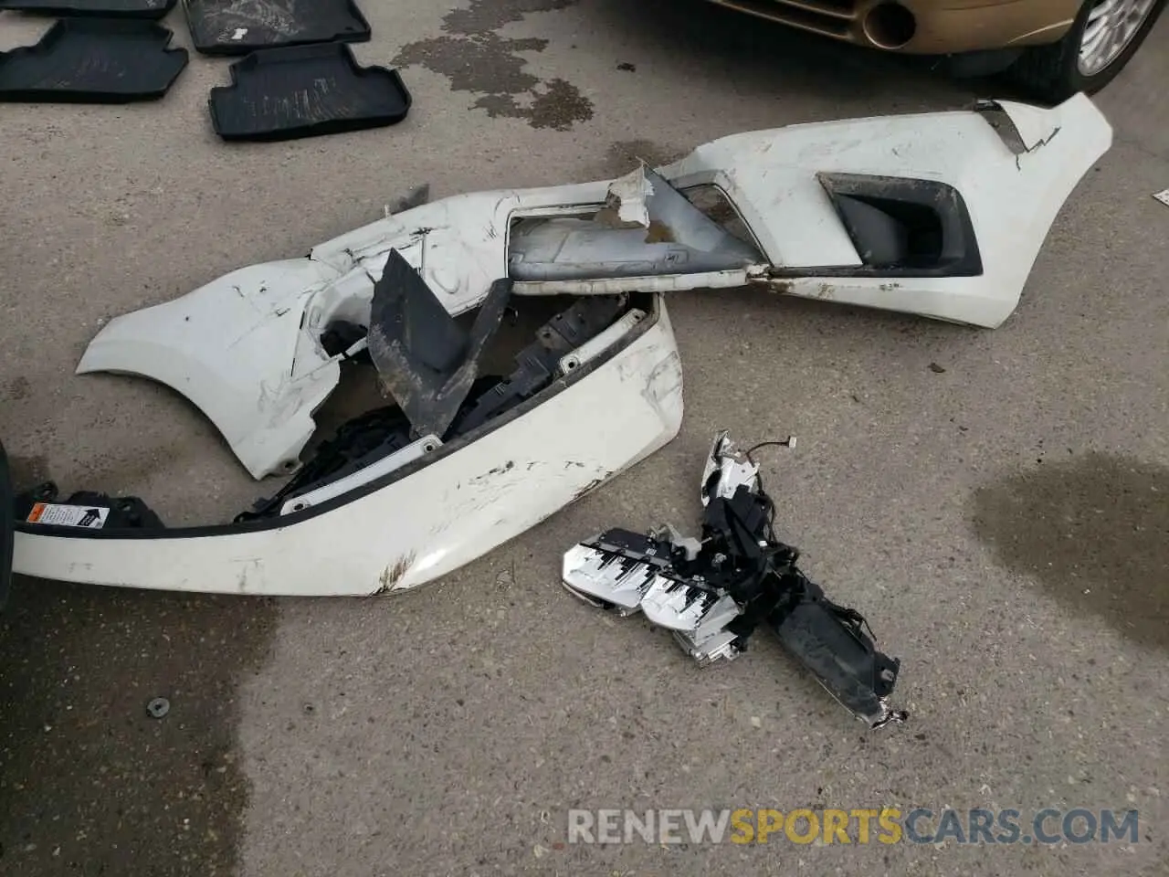 12 Photograph of a damaged car 19XFL2H85NE021836 HONDA CIVIC 2022