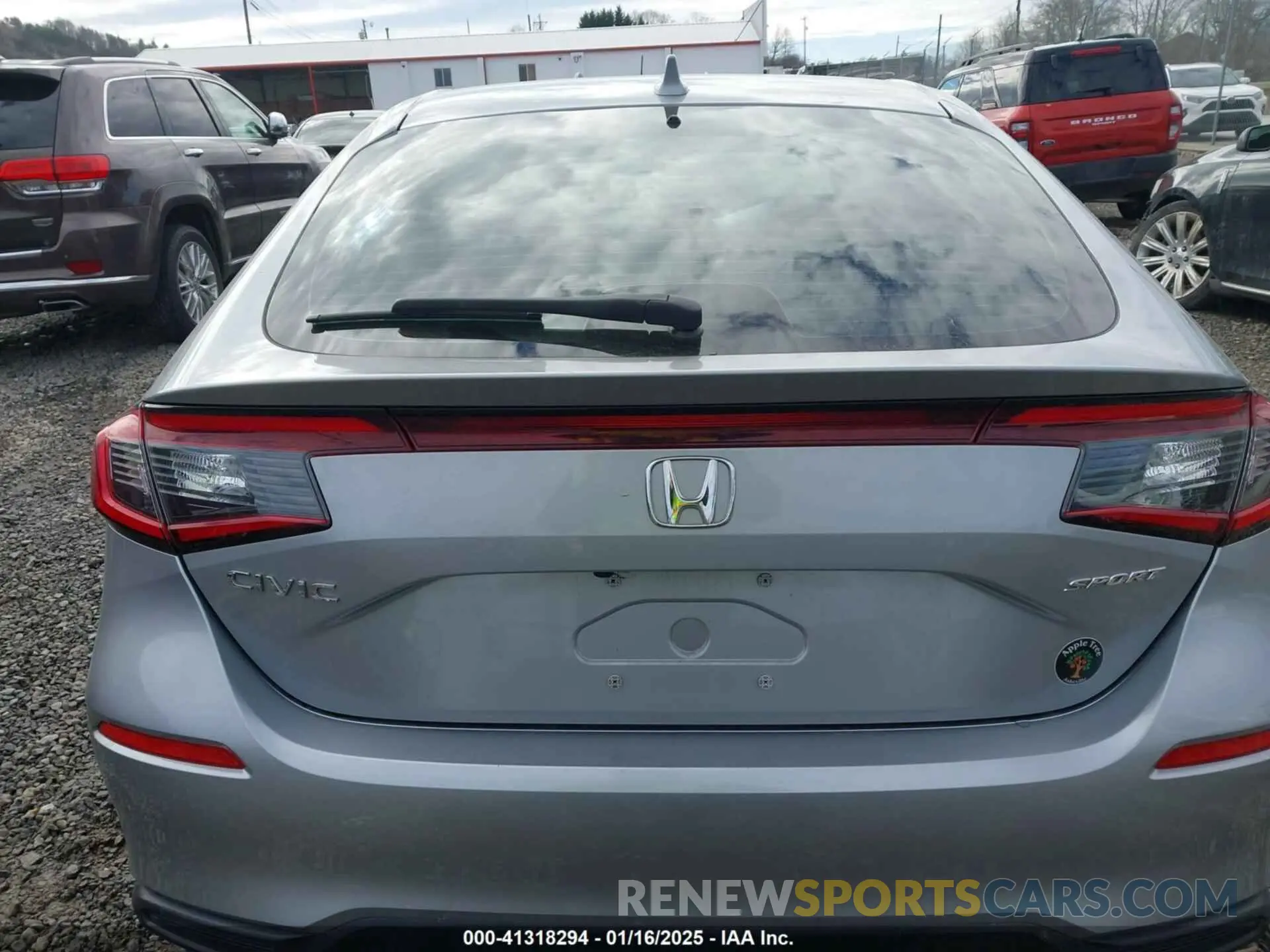 16 Photograph of a damaged car 19XFL2H87NE007727 HONDA CIVIC 2022