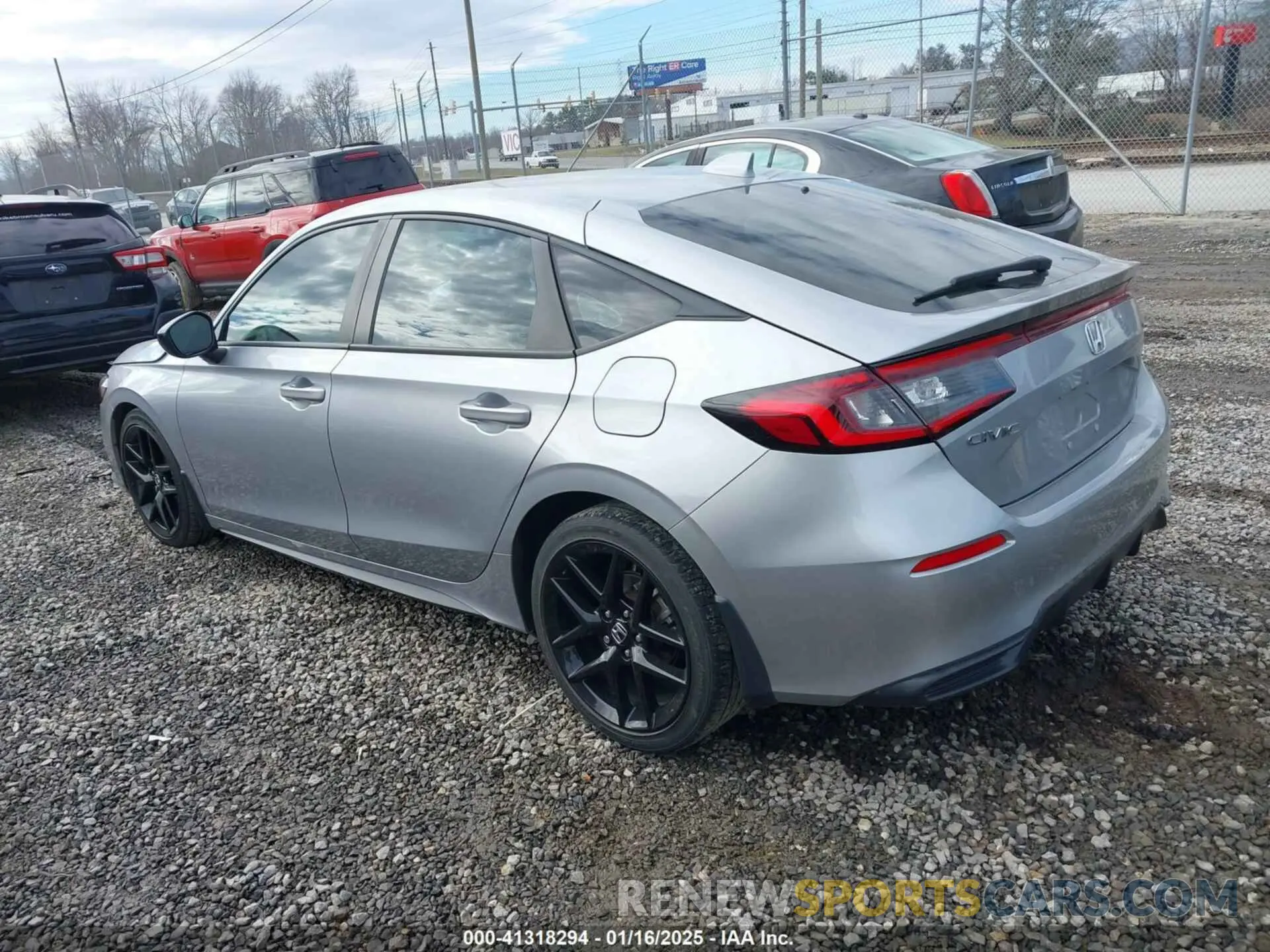 3 Photograph of a damaged car 19XFL2H87NE007727 HONDA CIVIC 2022