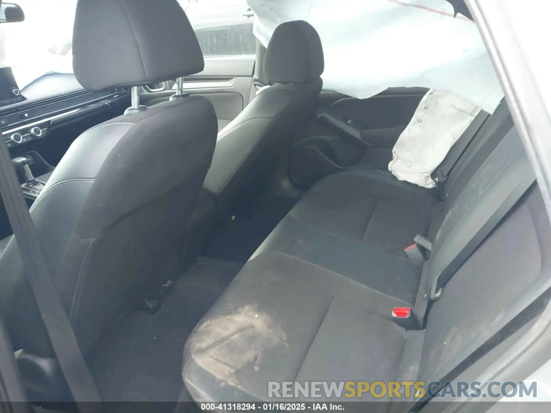 8 Photograph of a damaged car 19XFL2H87NE007727 HONDA CIVIC 2022