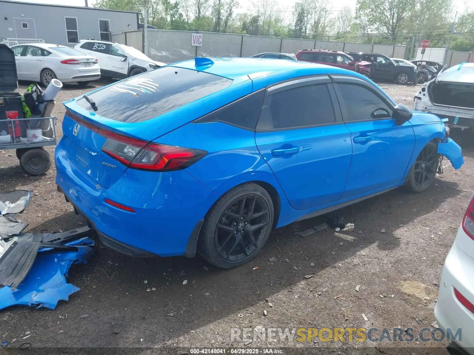 4 Фотография поврежденного автомобиля 19XFL2H87NE009767 HONDA CIVIC 2022
