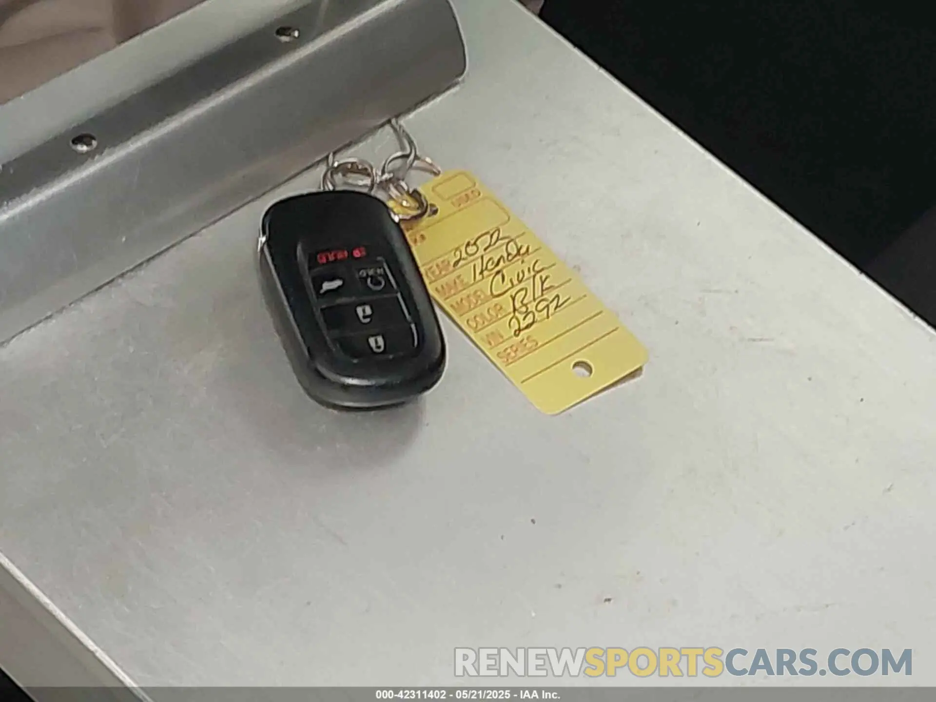 11 Photograph of a damaged car 19XFL2H87NE022292 HONDA CIVIC 2022