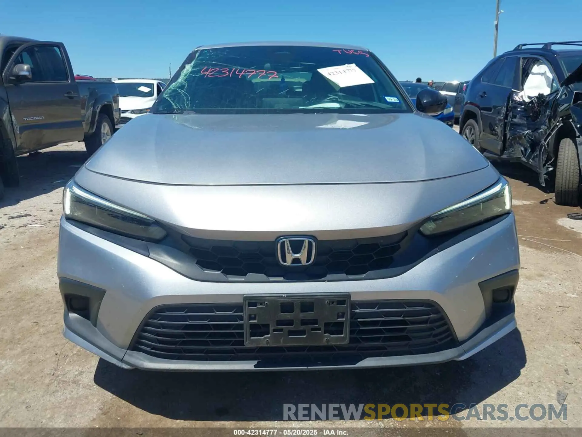 12 Photograph of a damaged car 19XFL2H87NE023376 HONDA CIVIC 2022