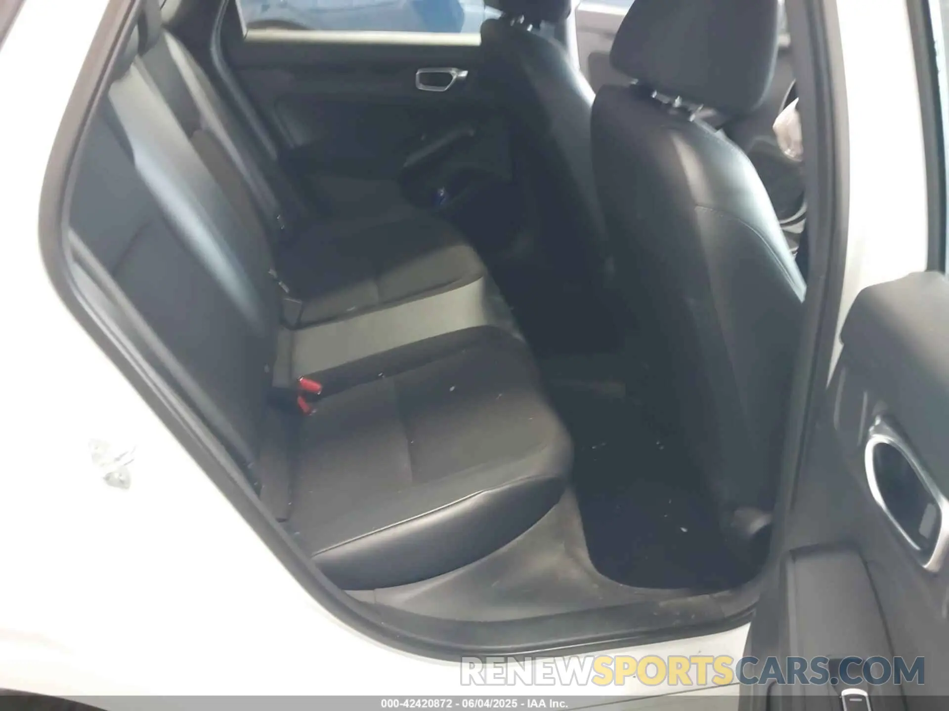 8 Photograph of a damaged car 19XFL2H8XNE003736 HONDA CIVIC 2022