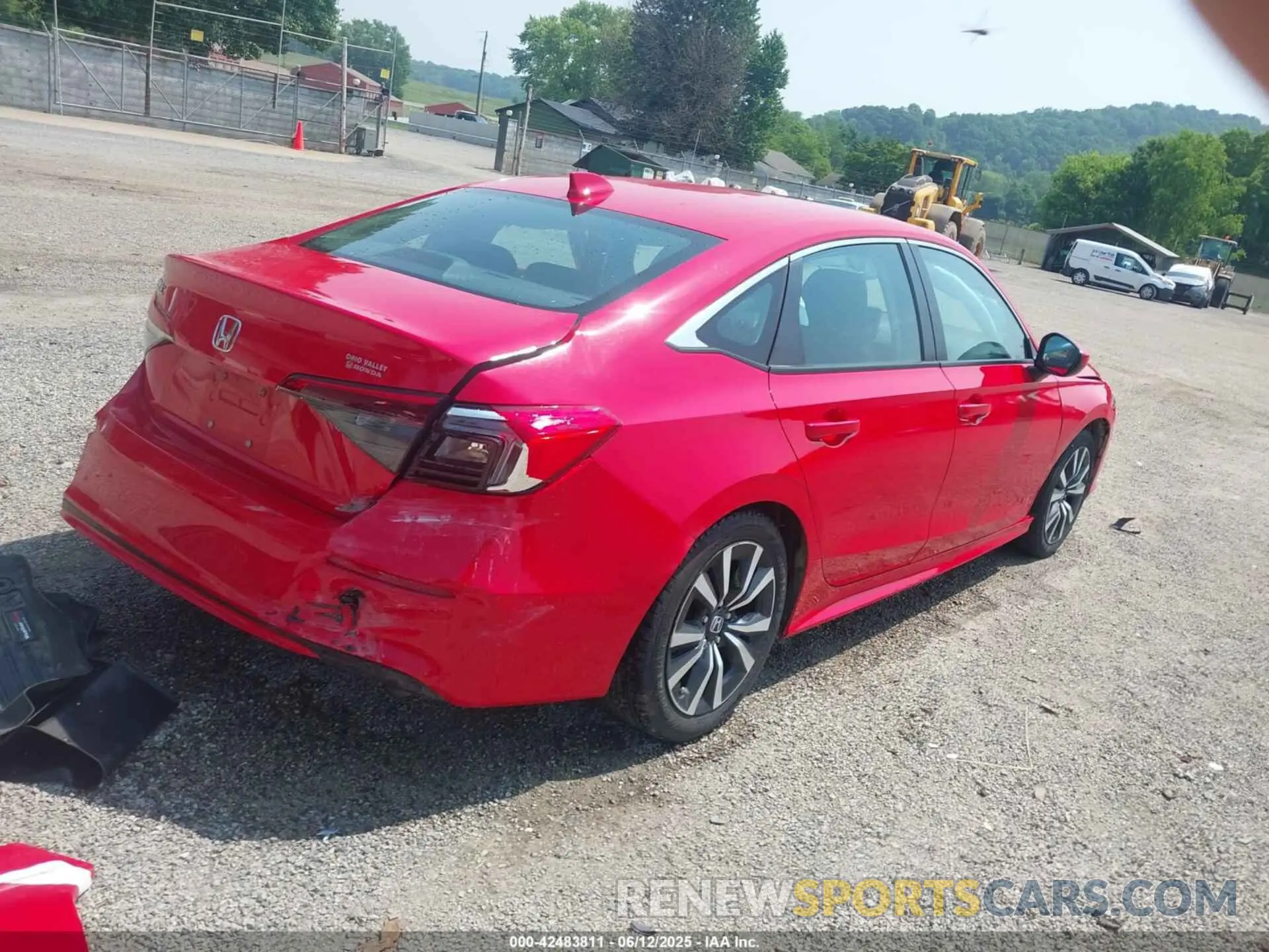 4 Photograph of a damaged car 2HGFE1F70NH311745 HONDA CIVIC 2022