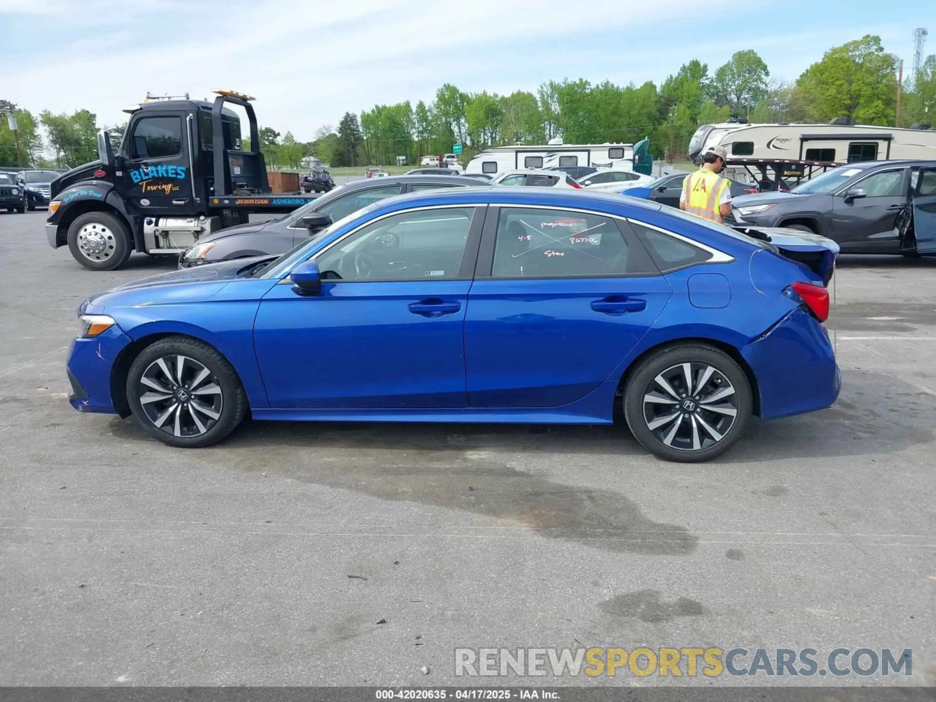 14 Photograph of a damaged car 2HGFE1F7XNH303376 HONDA CIVIC 2022