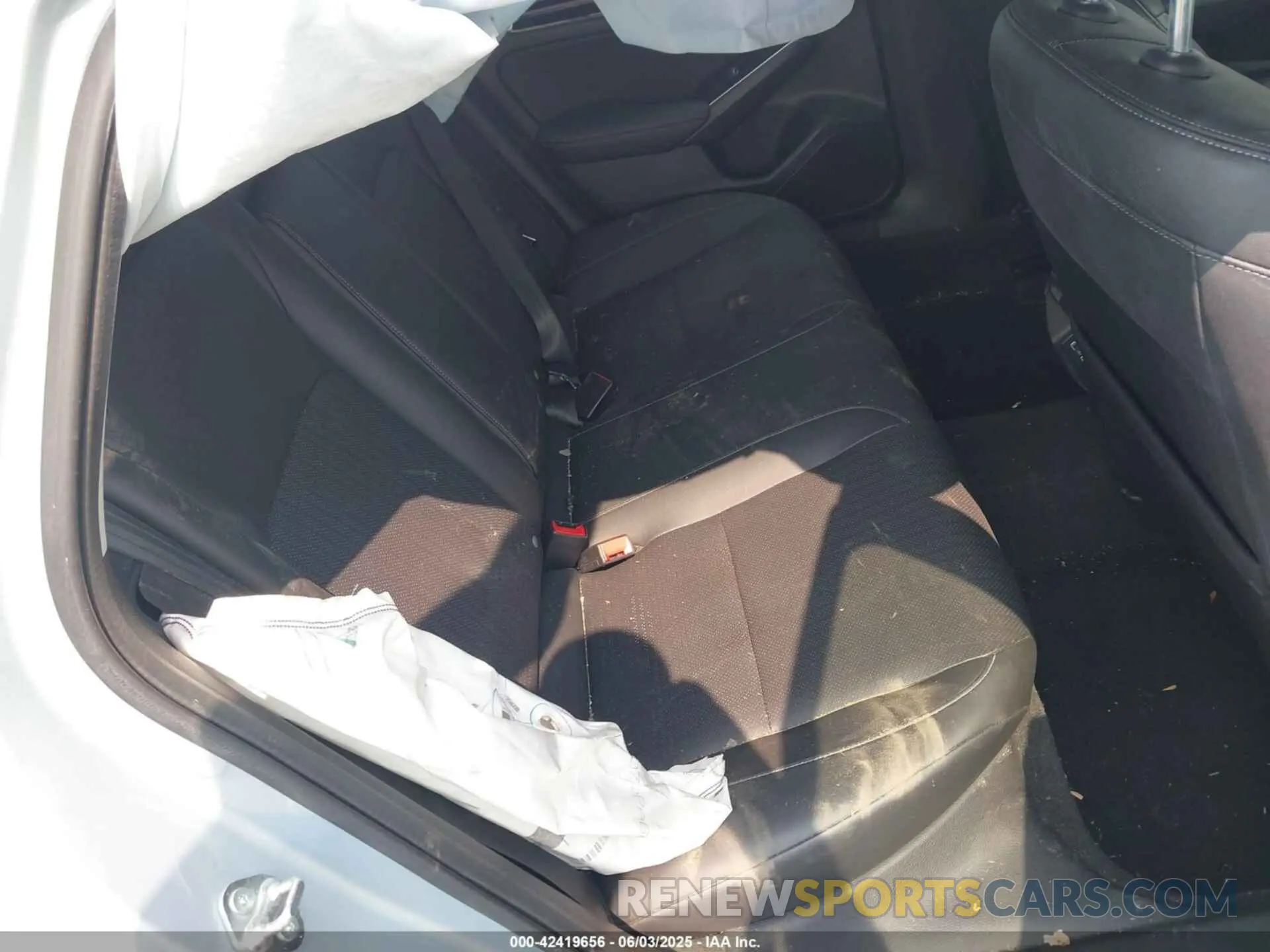 8 Photograph of a damaged car 2HGFE1F99NH306562 HONDA CIVIC 2022