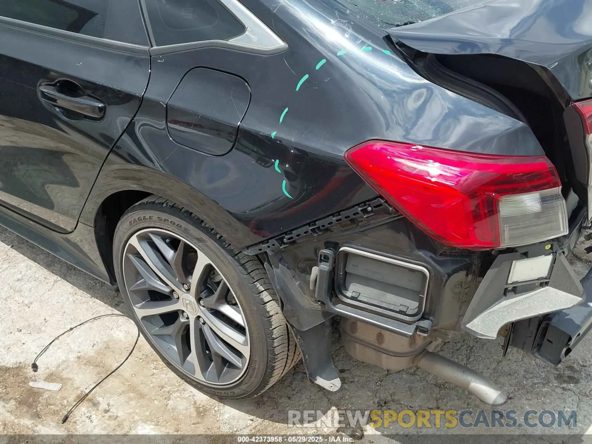 6 Photograph of a damaged car 2HGFE1F9XNH321586 HONDA CIVIC 2022