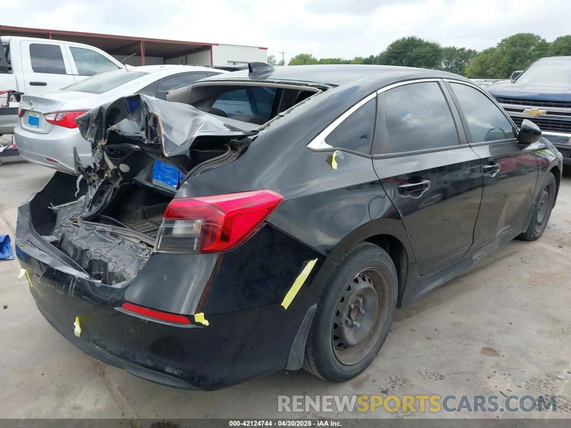 4 Фотография поврежденного автомобиля 2HGFE2F24NH523607 HONDA CIVIC 2022