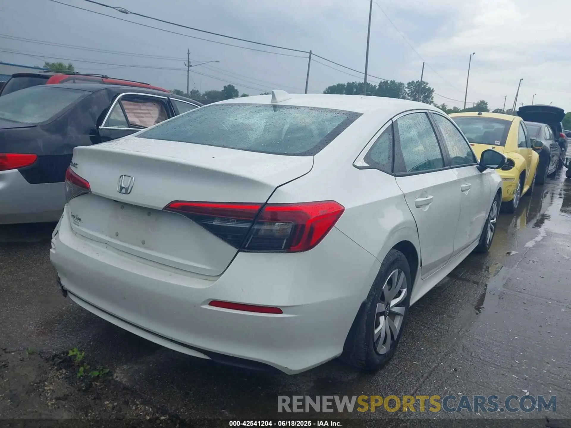 4 Photograph of a damaged car 2HGFE2F26NH532535 HONDA CIVIC 2022