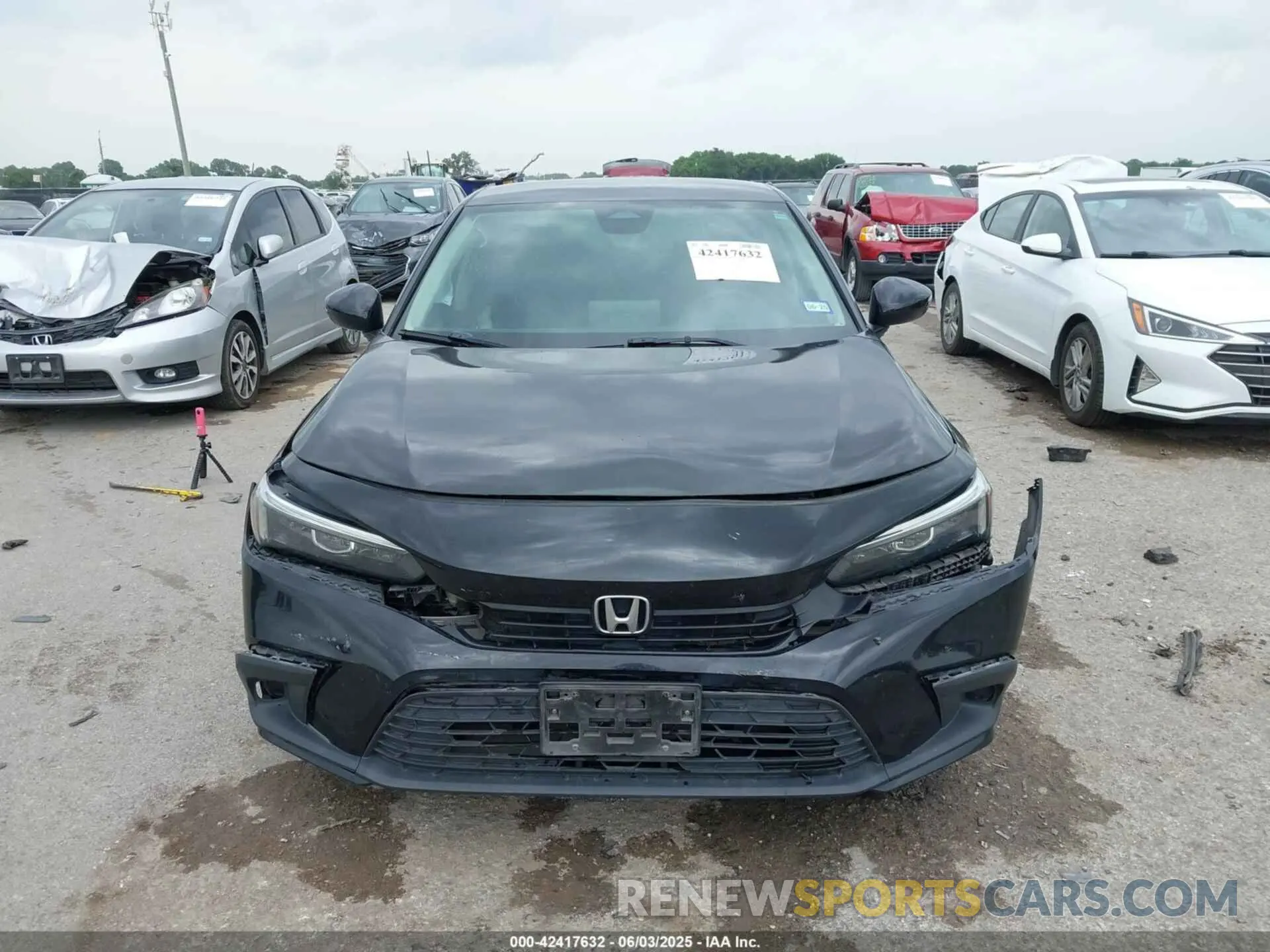12 Photograph of a damaged car 2HGFE2F28NH532357 HONDA CIVIC 2022