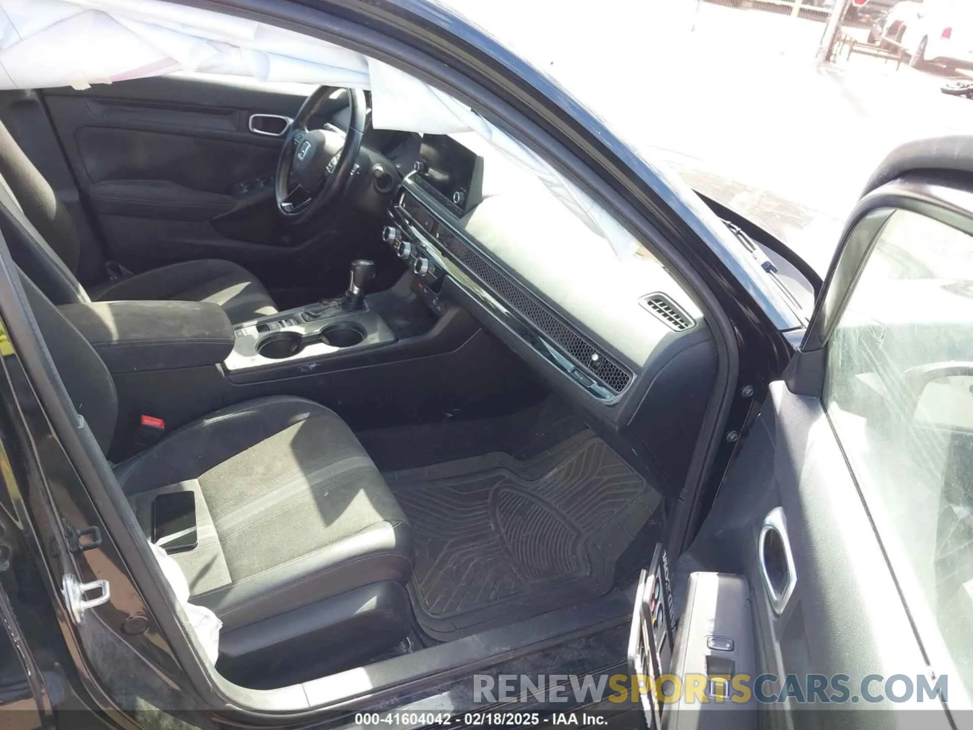 5 Photograph of a damaged car 2HGFE2F50NH599027 HONDA CIVIC 2022