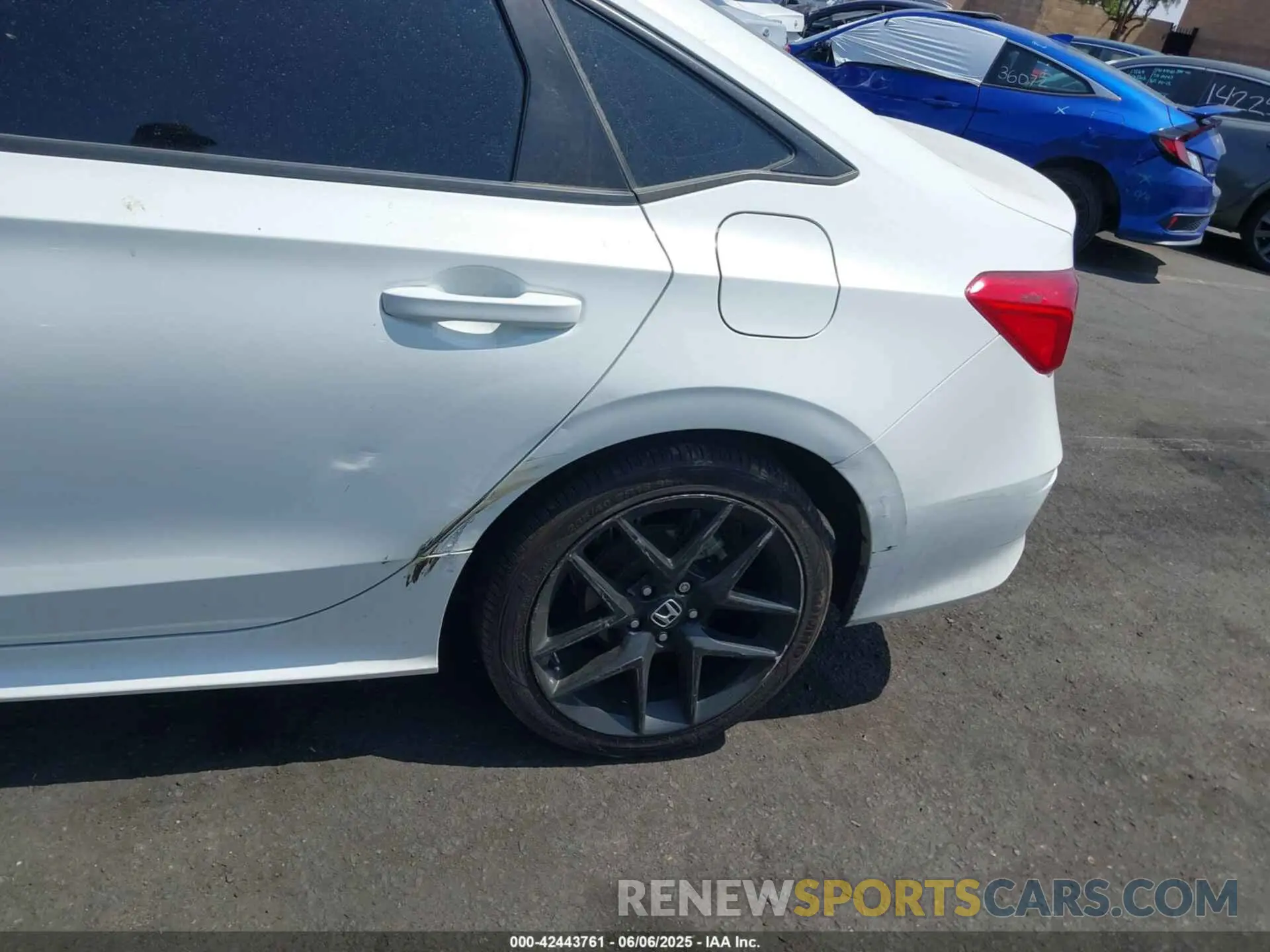 17 Photograph of a damaged car 2HGFE2F51NH500022 HONDA CIVIC 2022