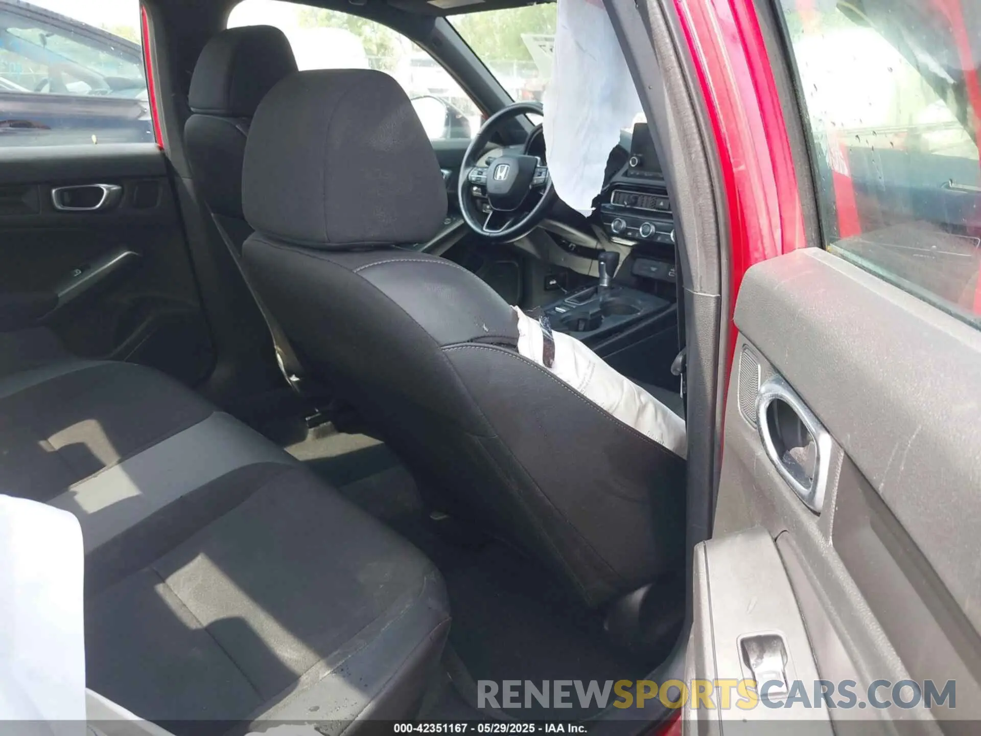 8 Photograph of a damaged car 2HGFE2F51NH504782 HONDA CIVIC 2022