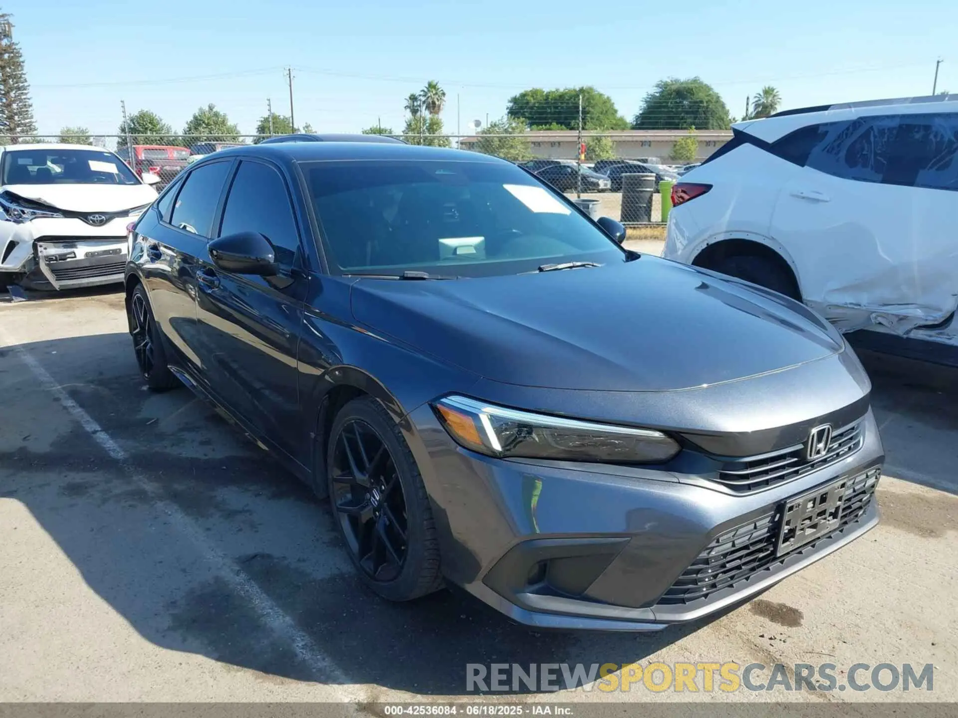 1 Photograph of a damaged car 2HGFE2F52NH517427 HONDA CIVIC 2022