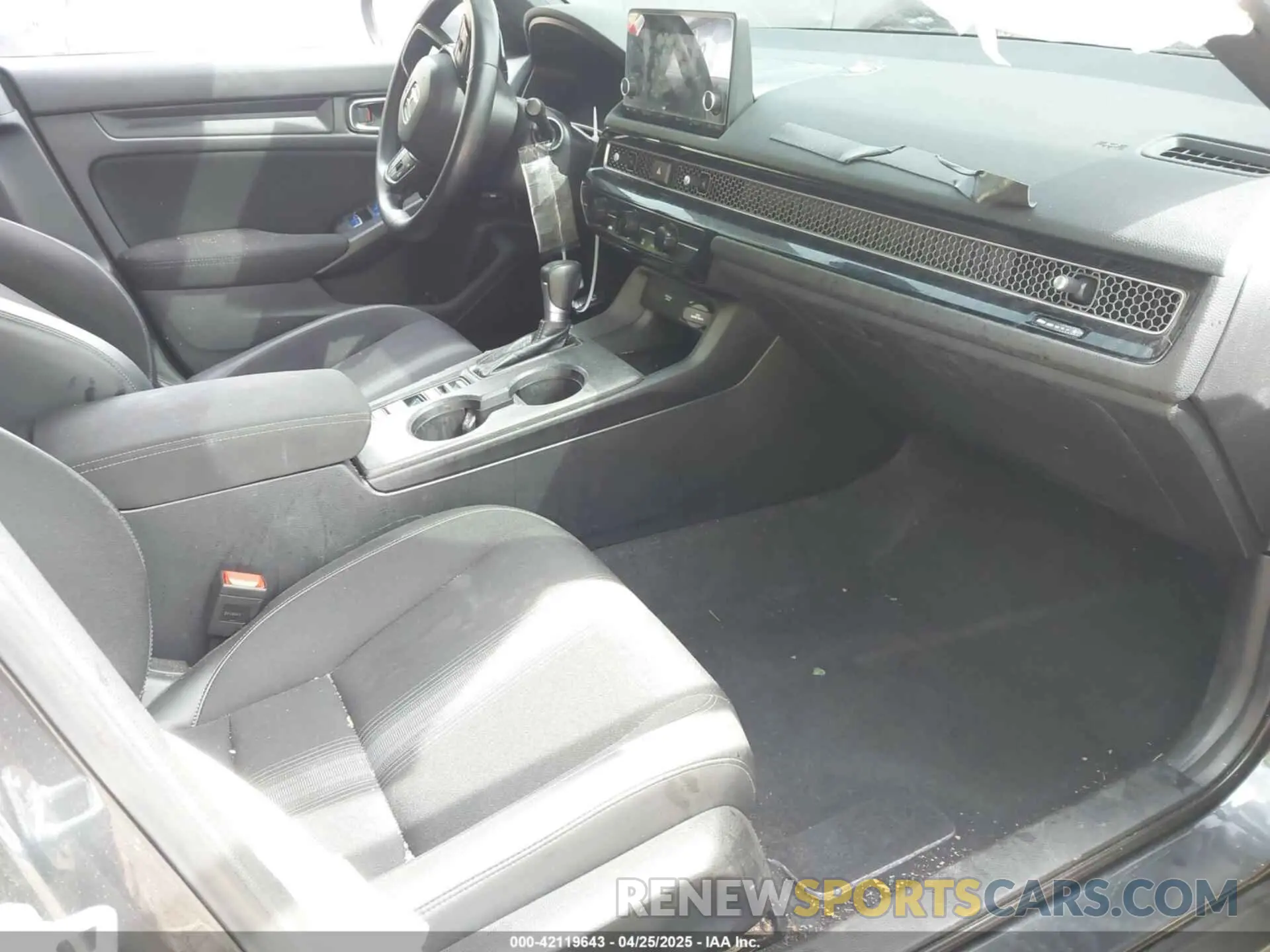 5 Фотография поврежденного автомобиля 2HGFE2F53NH512821 HONDA CIVIC 2022