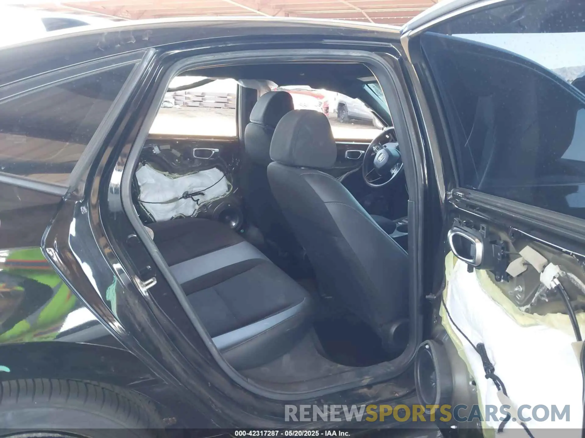 8 Photograph of a damaged car 2HGFE2F53NH535404 HONDA CIVIC 2022