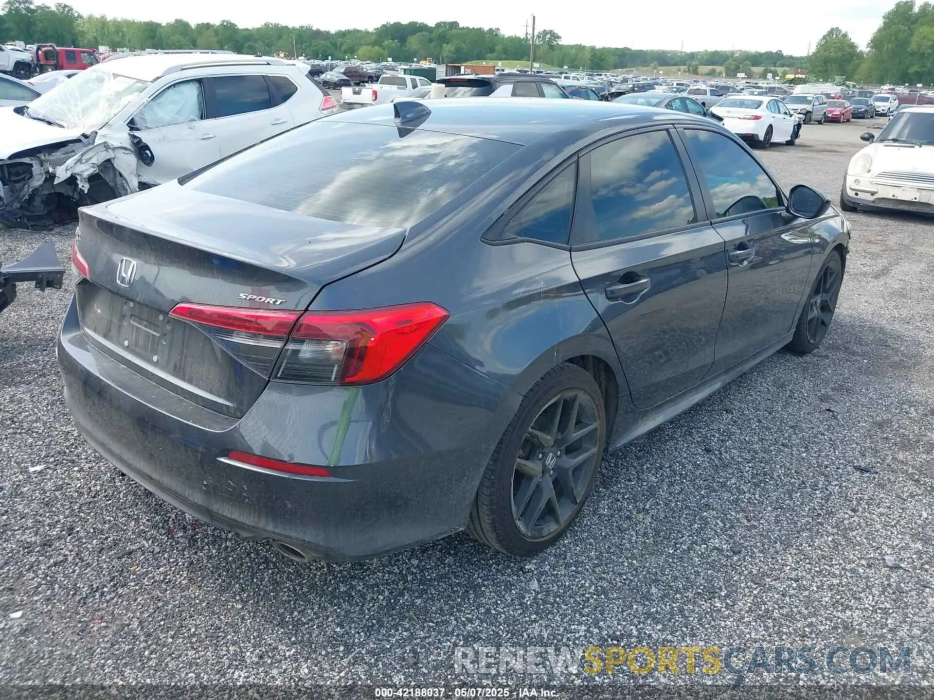 4 Photograph of a damaged car 2HGFE2F53NH537296 HONDA CIVIC 2022
