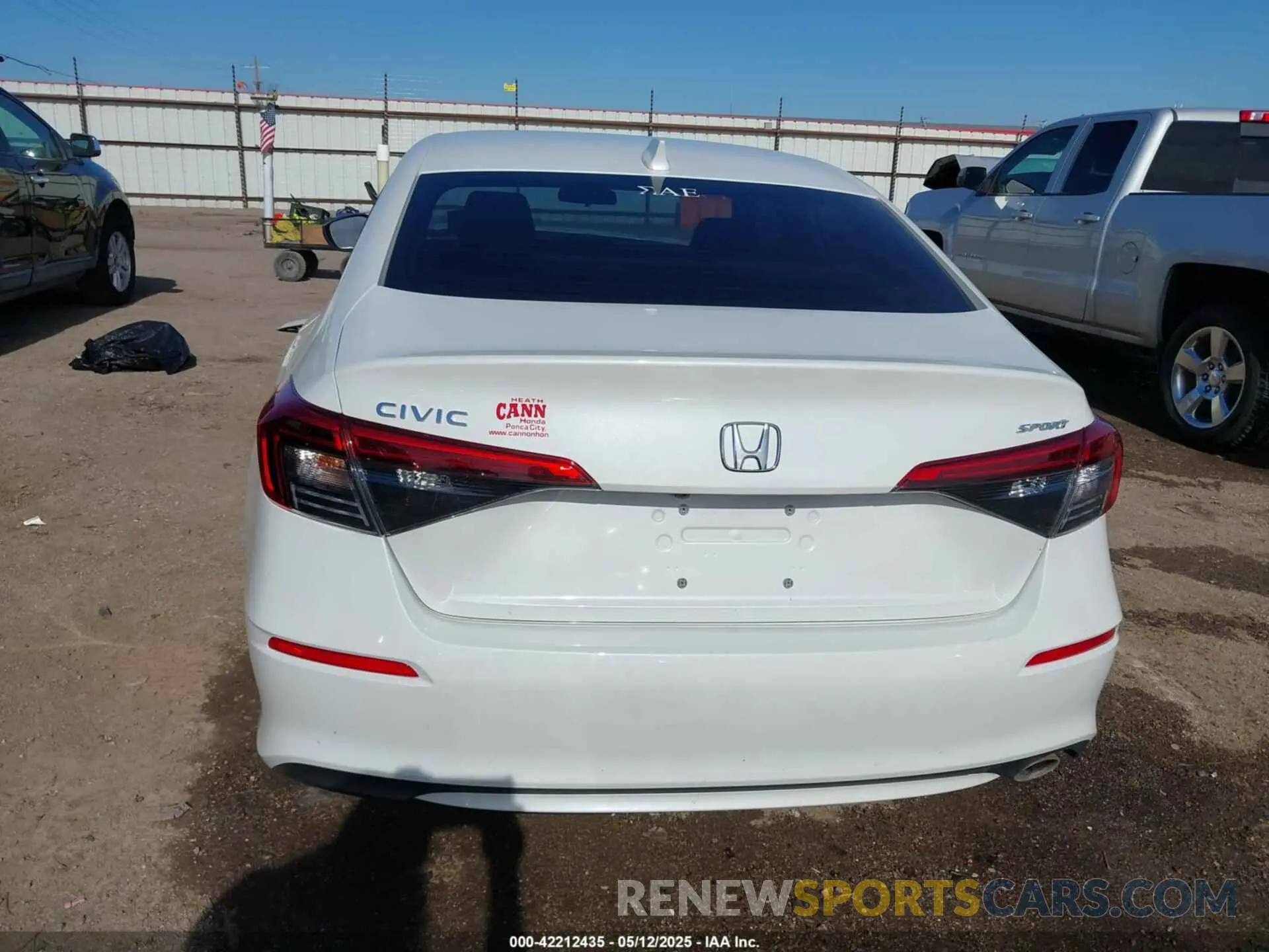 17 Photograph of a damaged car 2HGFE2F54NH599290 HONDA CIVIC 2022