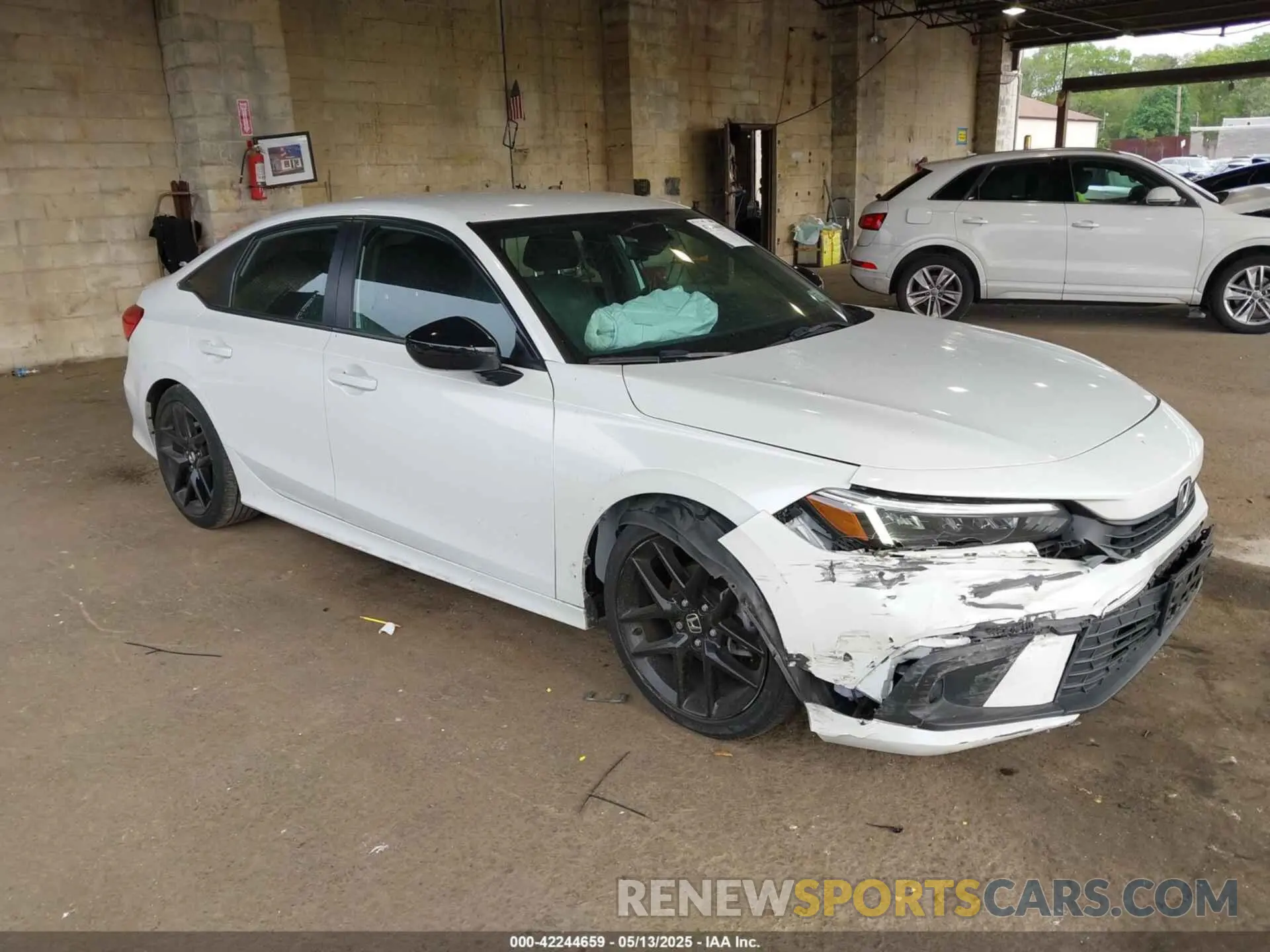 1 Photograph of a damaged car 2HGFE2F56NH572639 HONDA CIVIC 2022
