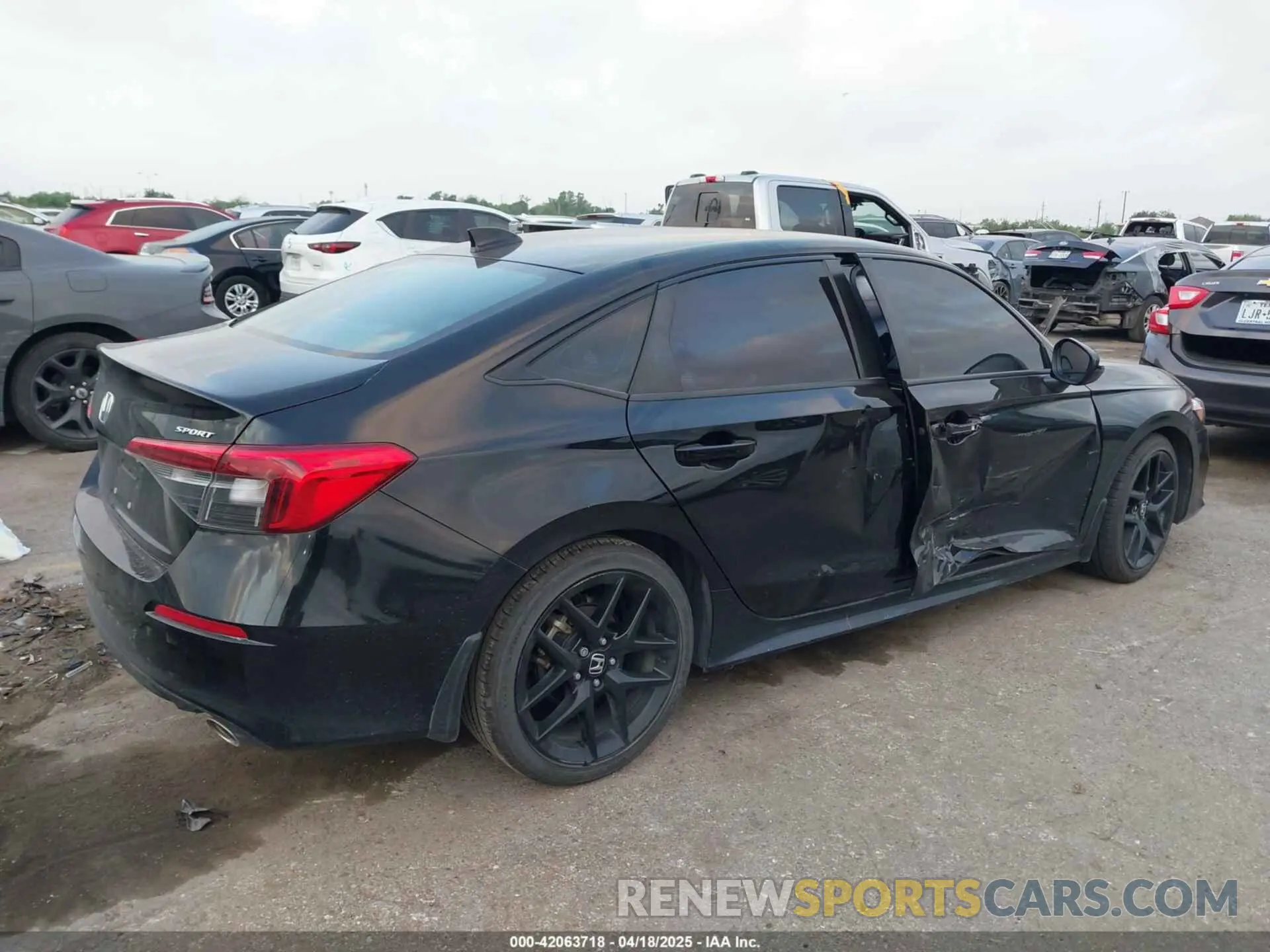 4 Фотография поврежденного автомобиля 2HGFE2F56NH583737 HONDA CIVIC 2022