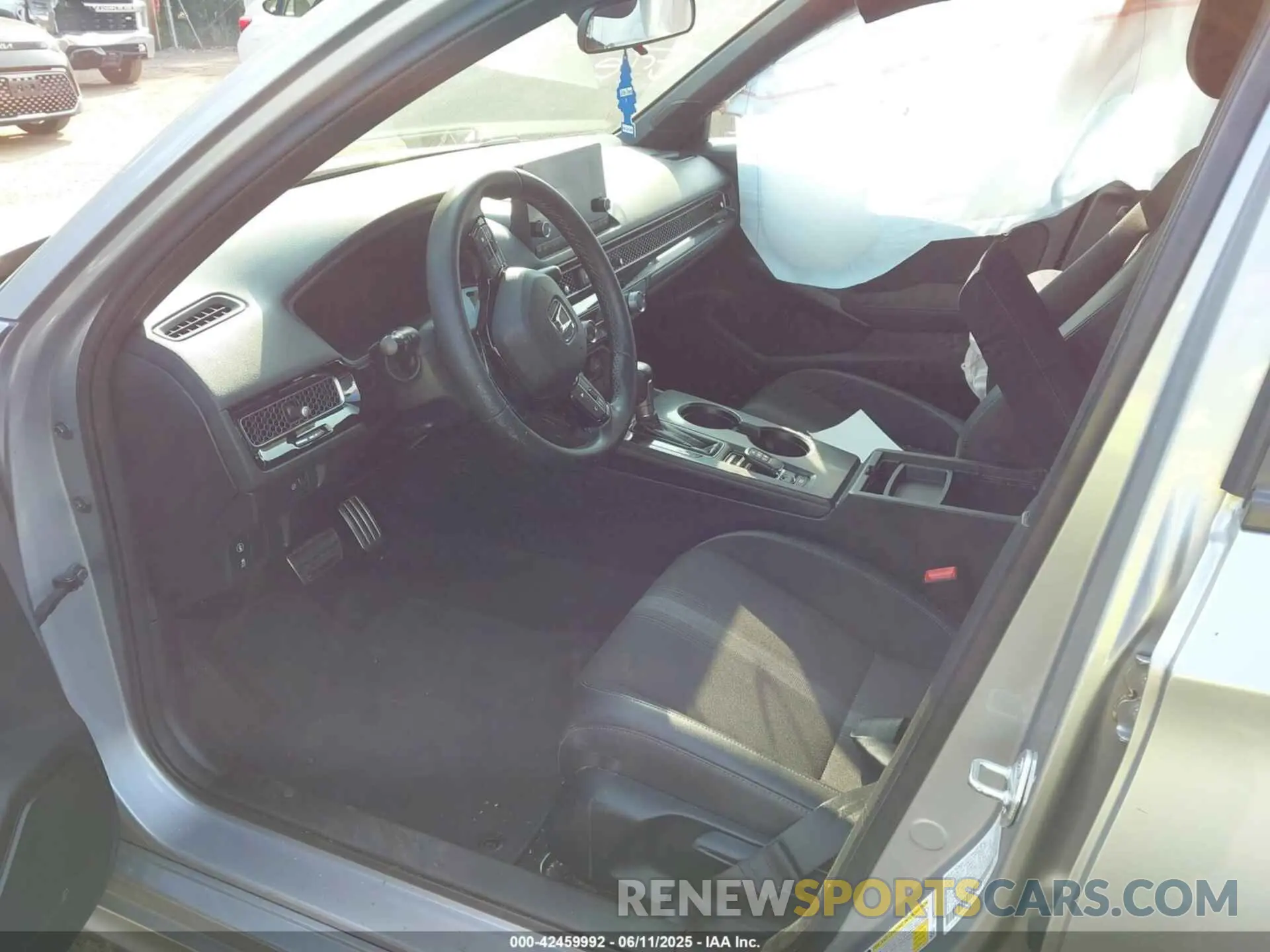 5 Photograph of a damaged car 2HGFE2F57NH582953 HONDA CIVIC 2022