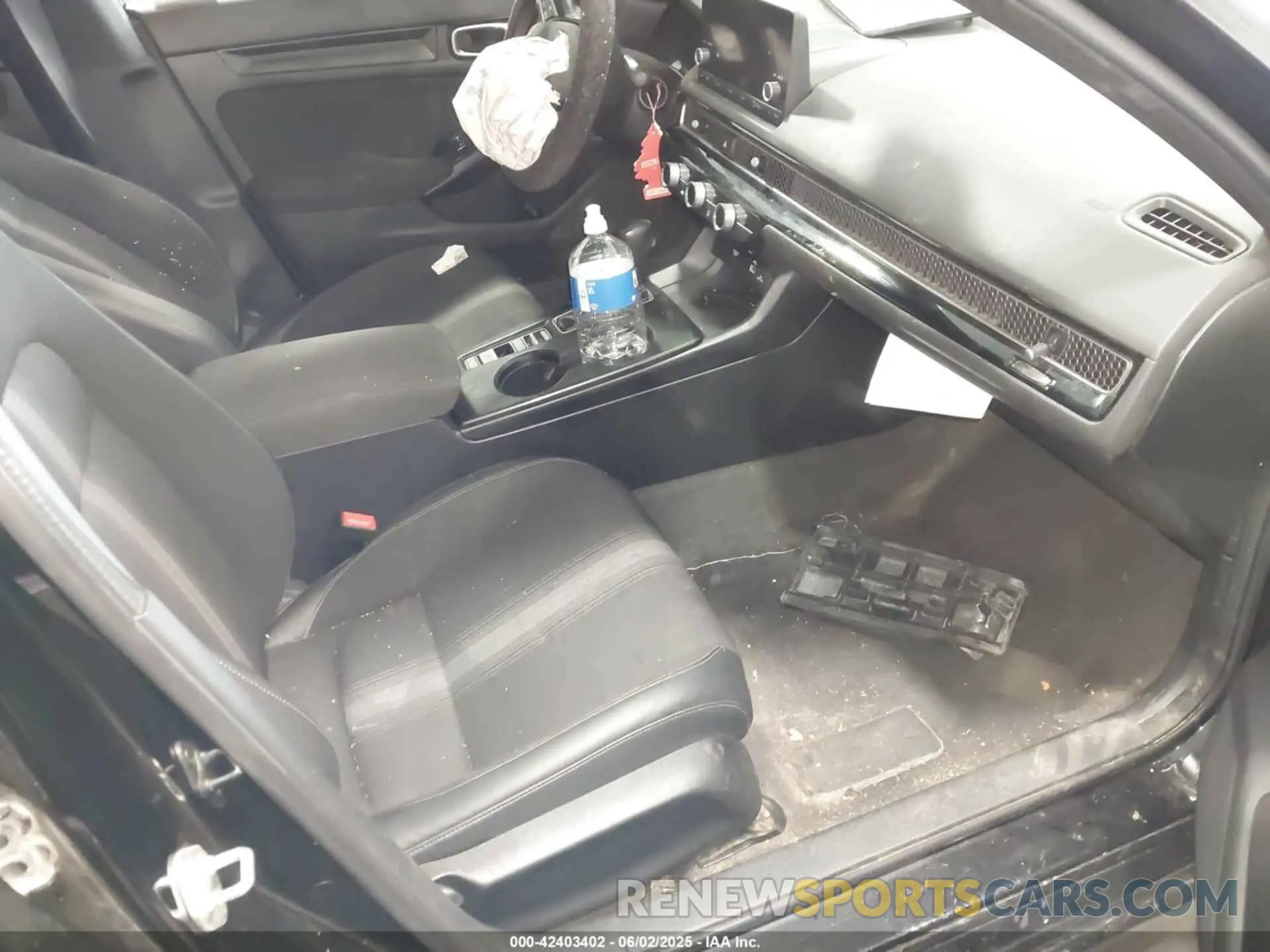5 Photograph of a damaged car 2HGFE2F57NH609097 HONDA CIVIC 2022