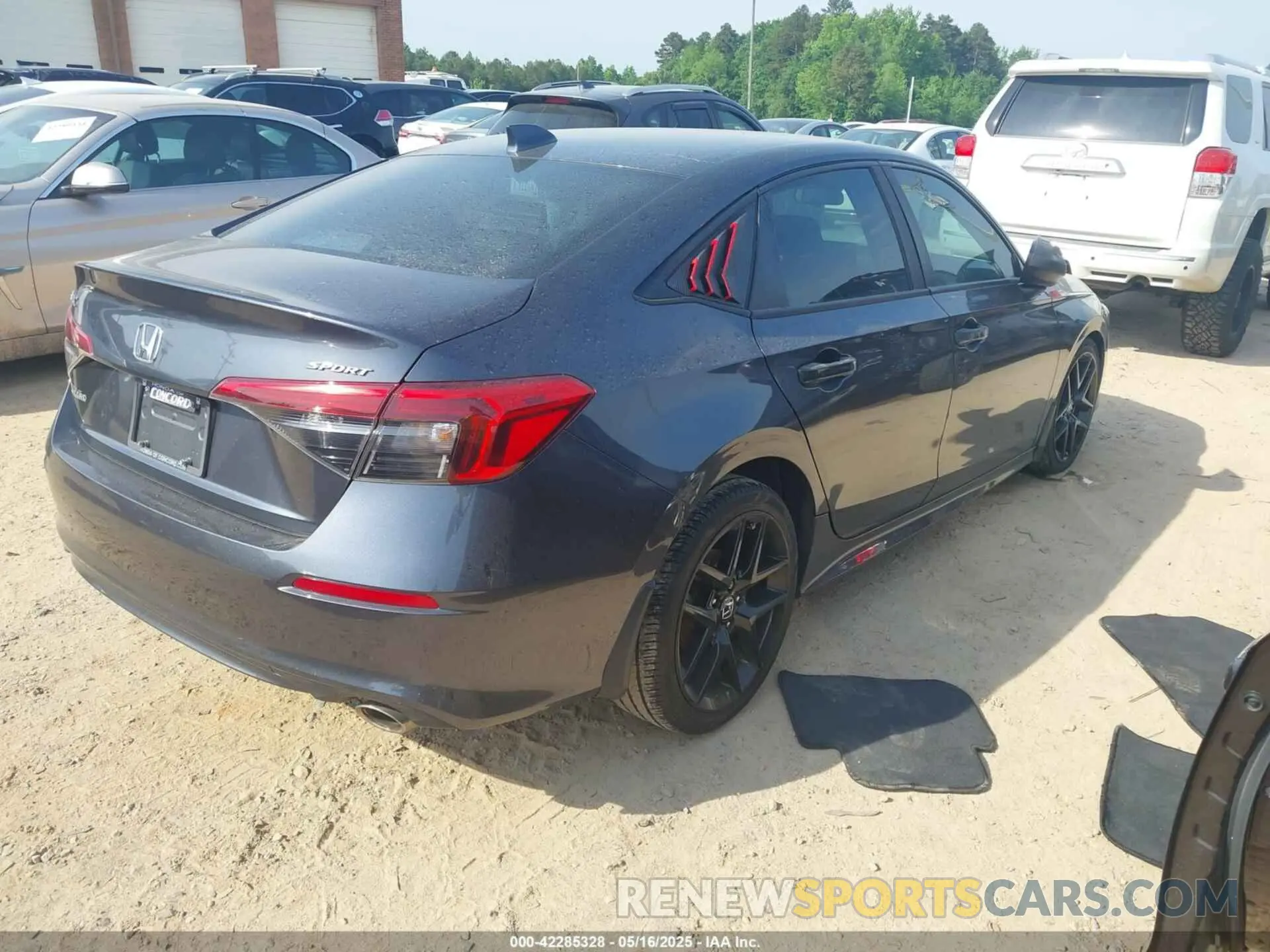 4 Photograph of a damaged car 2HGFE2F58NH510675 HONDA CIVIC 2022