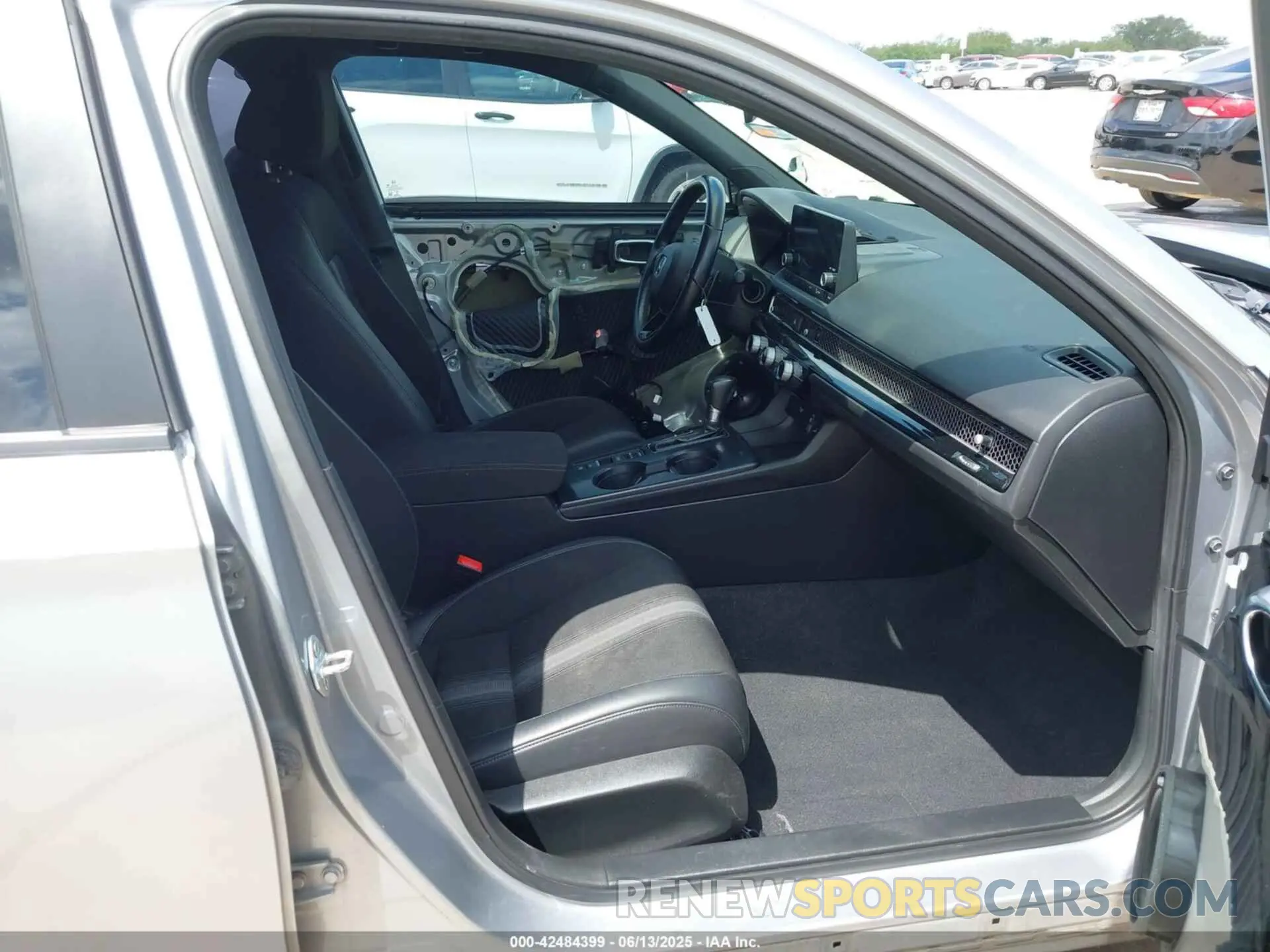 5 Фотография поврежденного автомобиля 2HGFE2F58NH515438 HONDA CIVIC 2022