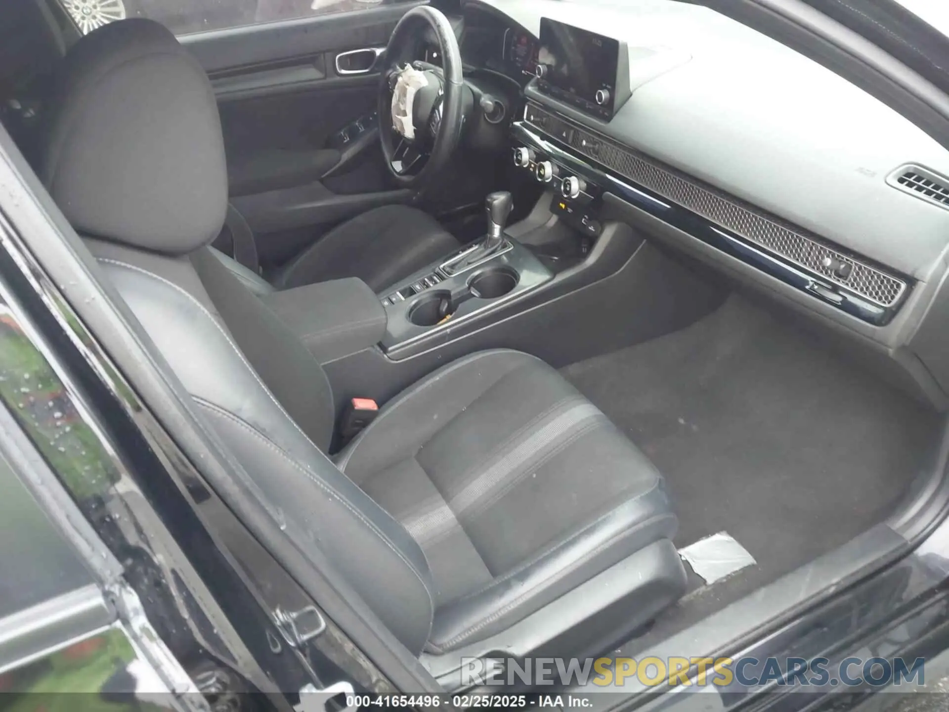 5 Photograph of a damaged car 2HGFE2F58NH582931 HONDA CIVIC 2022