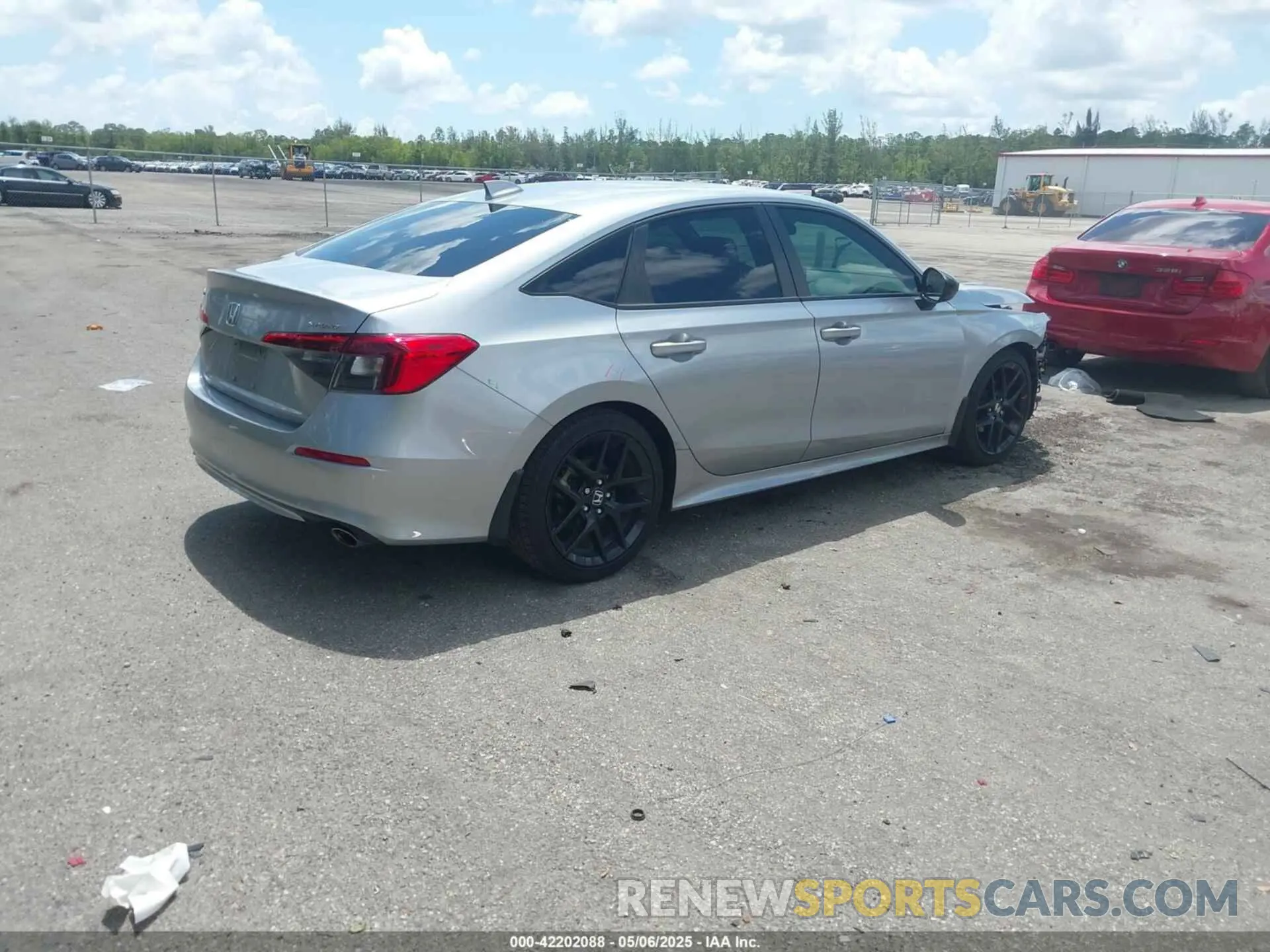 4 Фотография поврежденного автомобиля 2HGFE2F58NH586977 HONDA CIVIC 2022