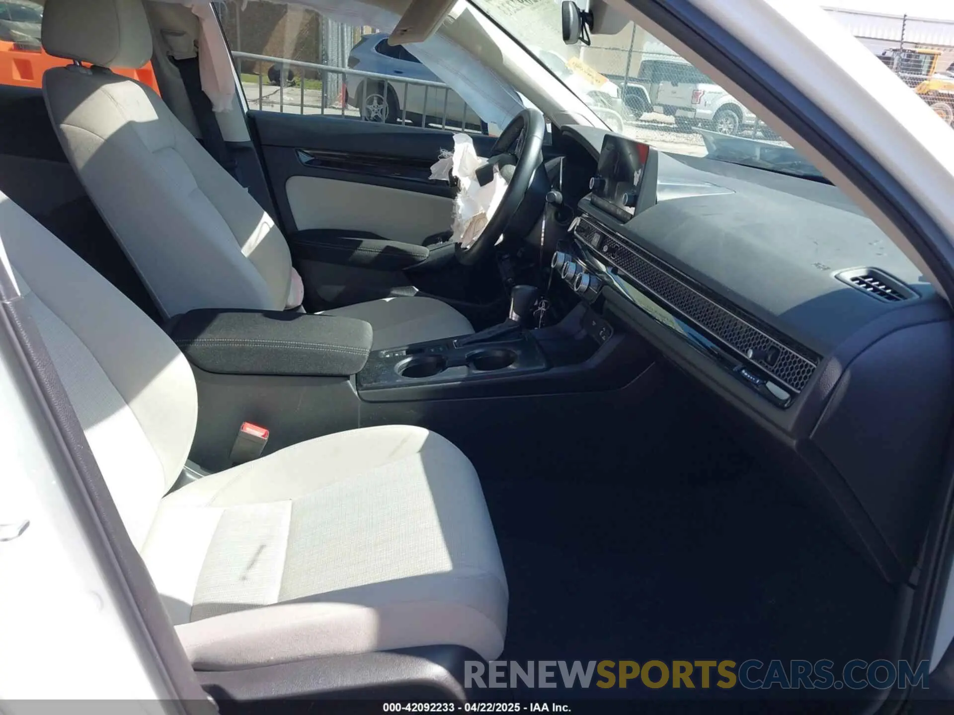 5 Photograph of a damaged car JHMFE1F74NX007763 HONDA CIVIC 2022