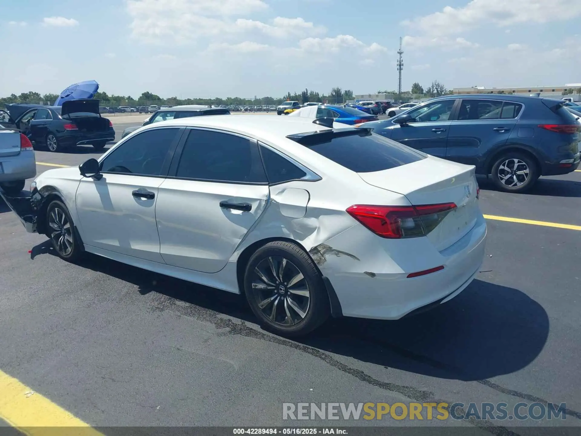 3 Photograph of a damaged car JHMFE1F76NX010051 HONDA CIVIC 2022