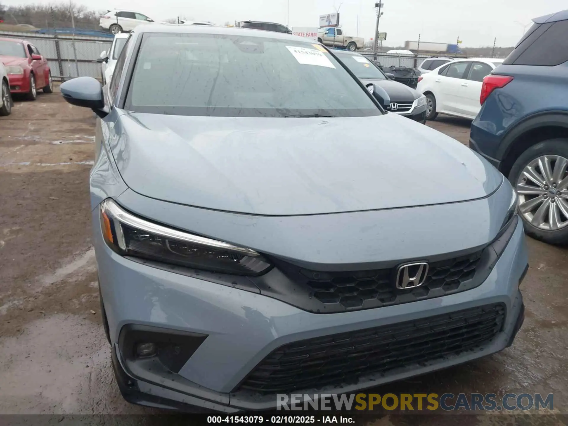 12 Photograph of a damaged car 19XFL1G84PE005982 HONDA CIVIC 2023
