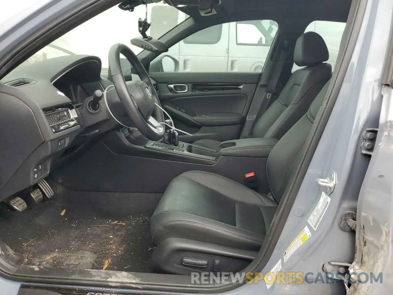 7 Photograph of a damaged car 19XFL1G88PE009937 HONDA CIVIC 2023