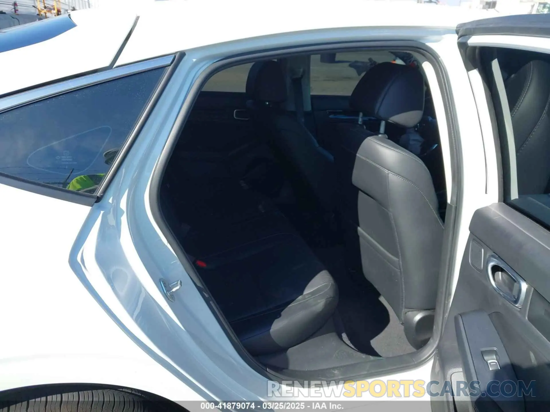 8 Фотография поврежденного автомобиля 19XFL1H70PE007069 HONDA CIVIC 2023