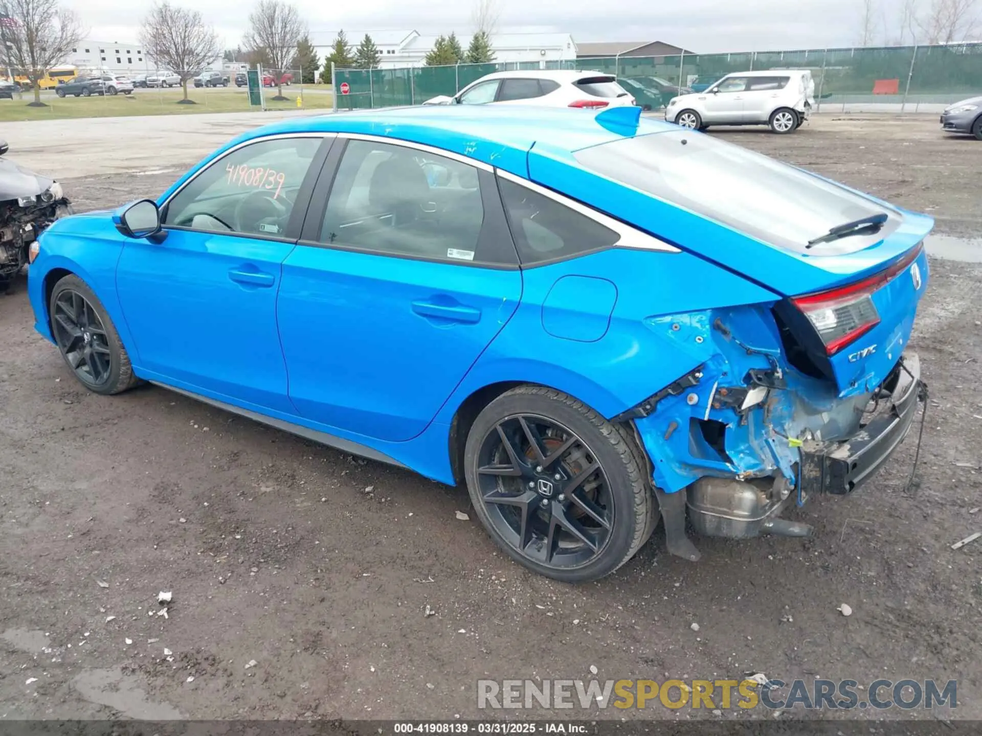 3 Фотография поврежденного автомобиля 19XFL1H83PE009309 HONDA CIVIC 2023