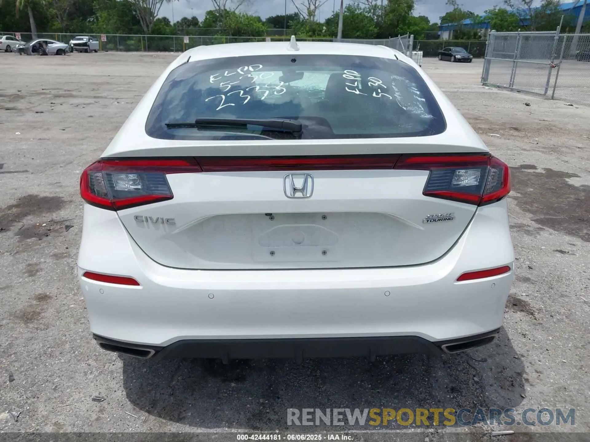 17 Photograph of a damaged car 19XFL1H83PE012338 HONDA CIVIC 2023