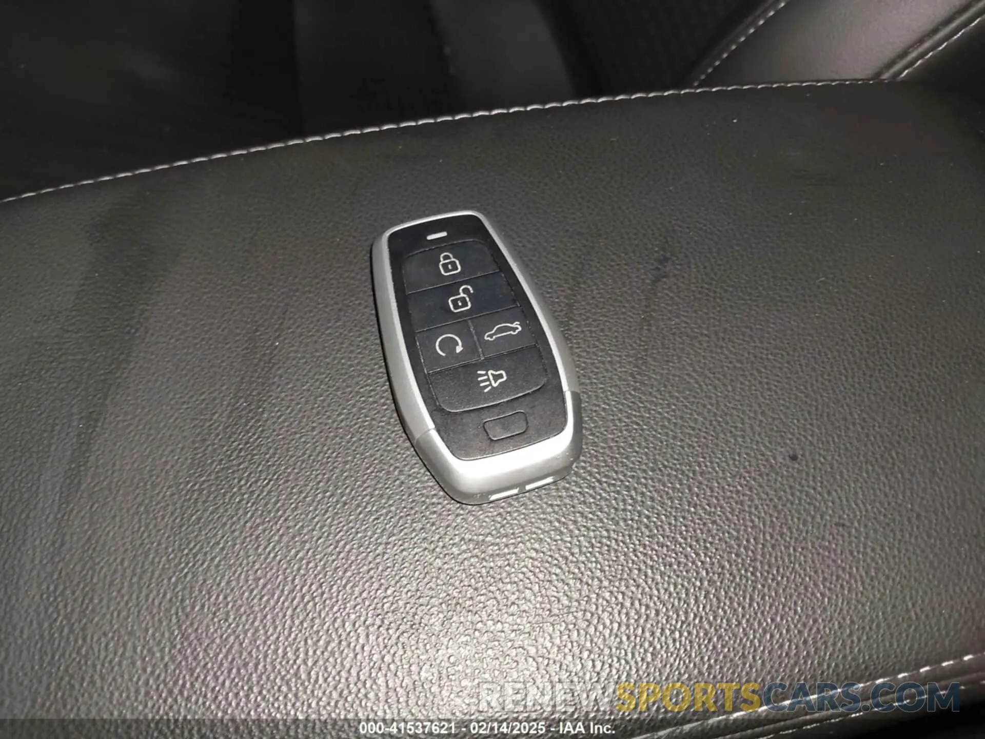 11 Фотография поврежденного автомобиля 19XFL1H88PE014053 HONDA CIVIC 2023