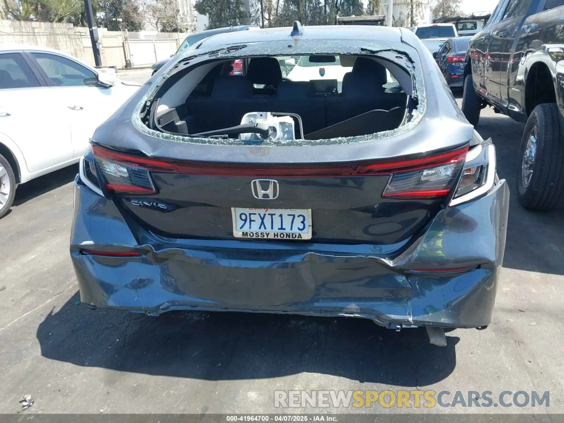 17 Photograph of a damaged car 19XFL2H51PE014150 HONDA CIVIC 2023