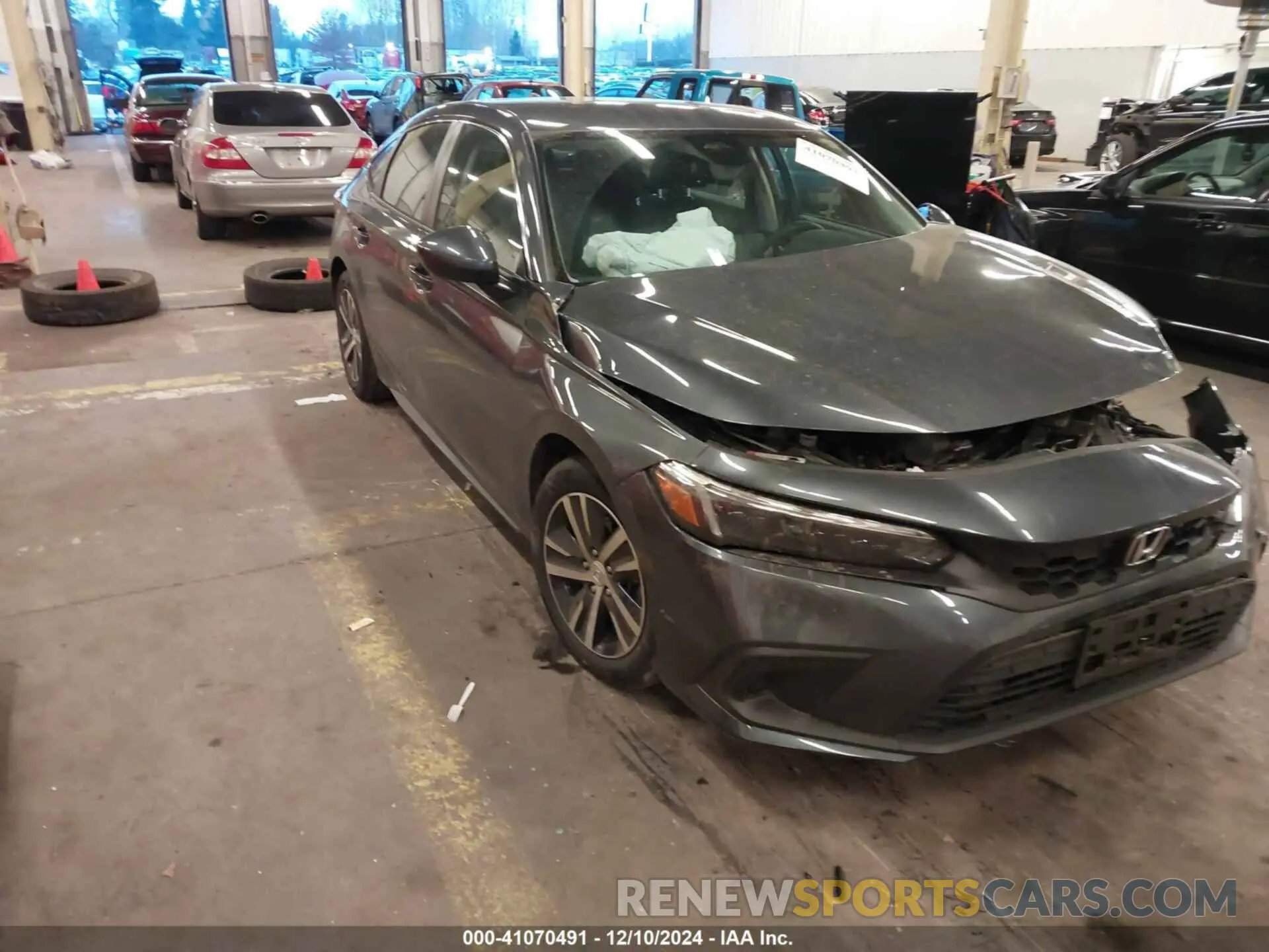 1 Фотография поврежденного автомобиля 19XFL2H55PE025670 HONDA CIVIC 2023