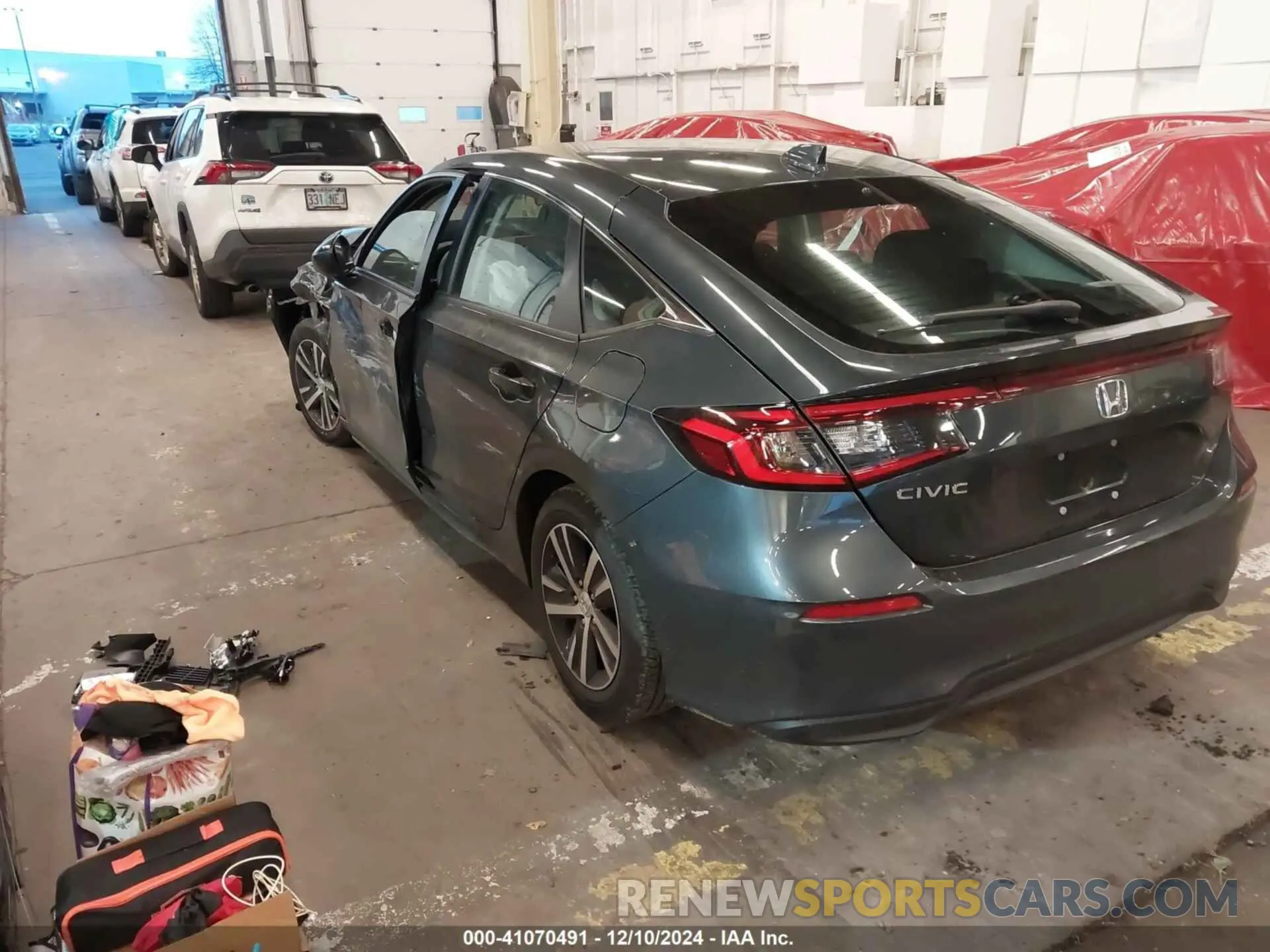 3 Фотография поврежденного автомобиля 19XFL2H55PE025670 HONDA CIVIC 2023