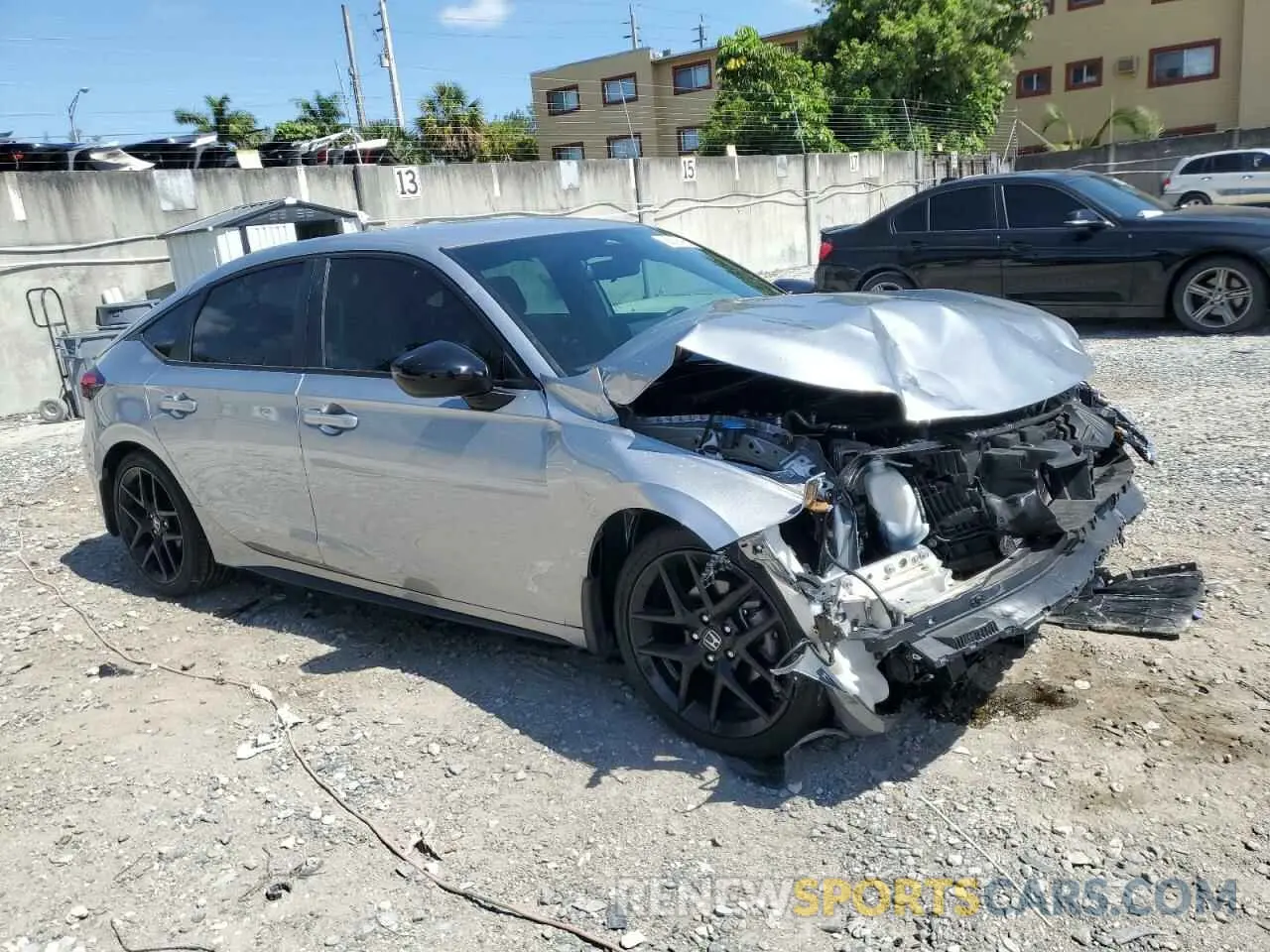 4 Фотография поврежденного автомобиля 19XFL2H80PE015168 HONDA CIVIC 2023