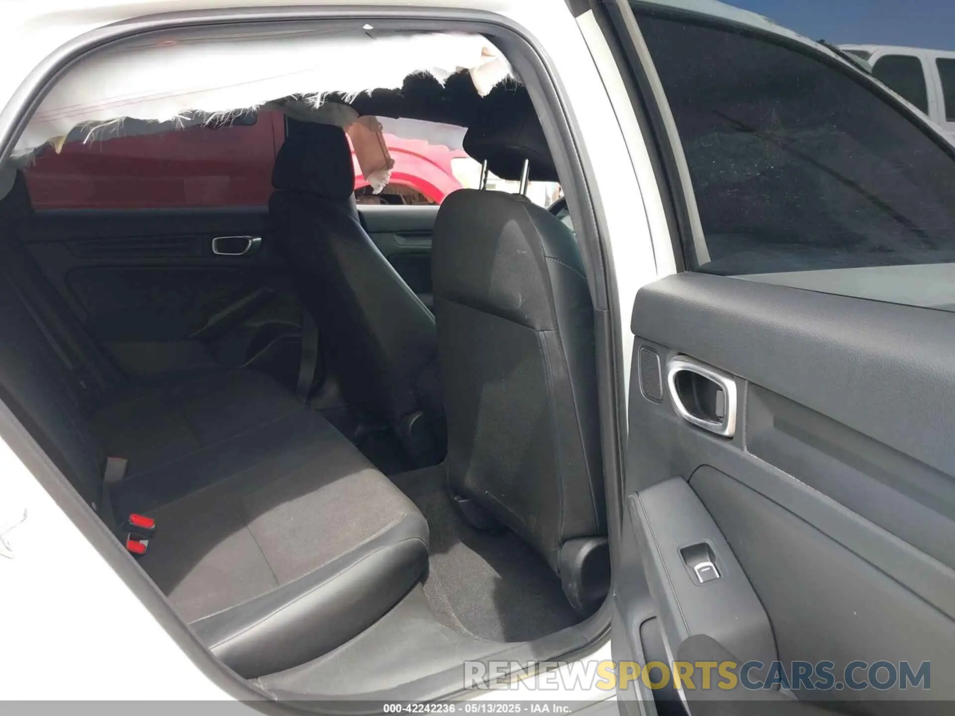 8 Photograph of a damaged car 19XFL2H82PE019187 HONDA CIVIC 2023