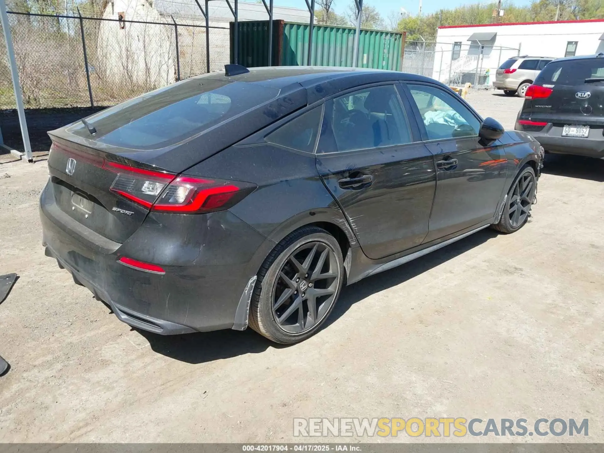 4 Photograph of a damaged car 19XFL2H83PE001376 HONDA CIVIC 2023