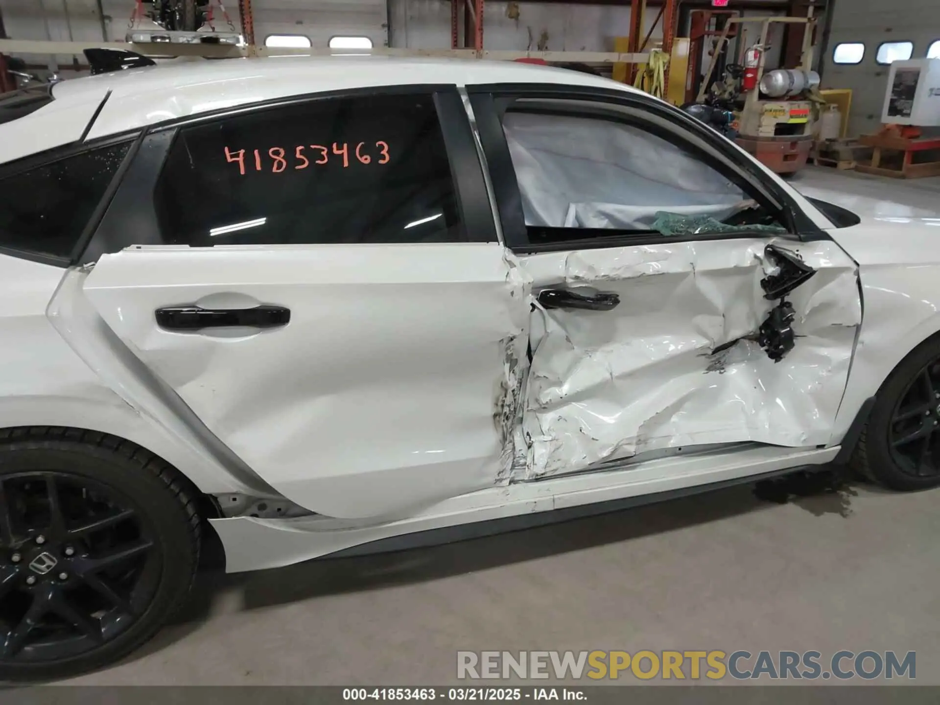 6 Photograph of a damaged car 19XFL2H83PE004343 HONDA CIVIC 2023