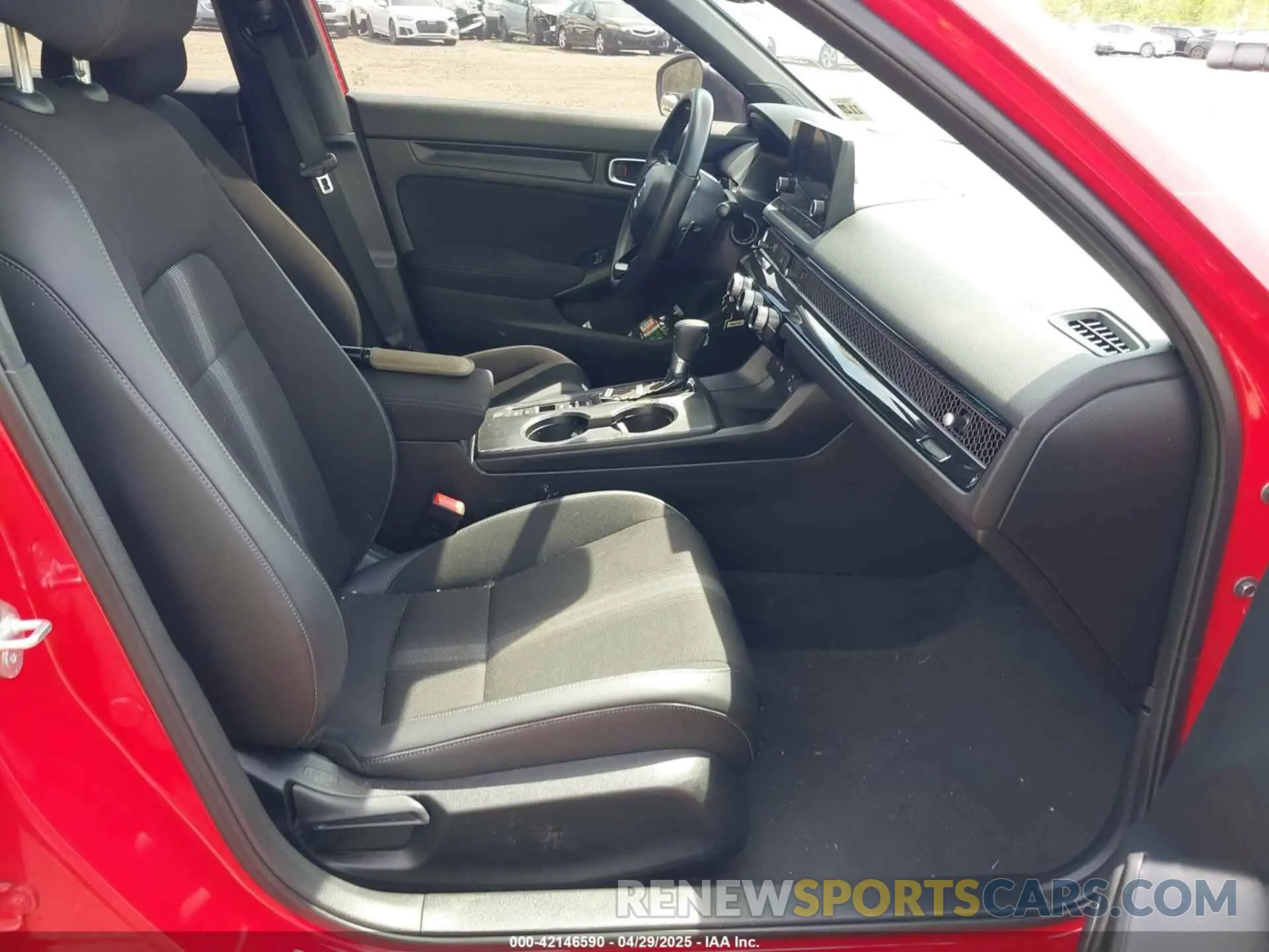 5 Photograph of a damaged car 19XFL2H86PE000982 HONDA CIVIC 2023