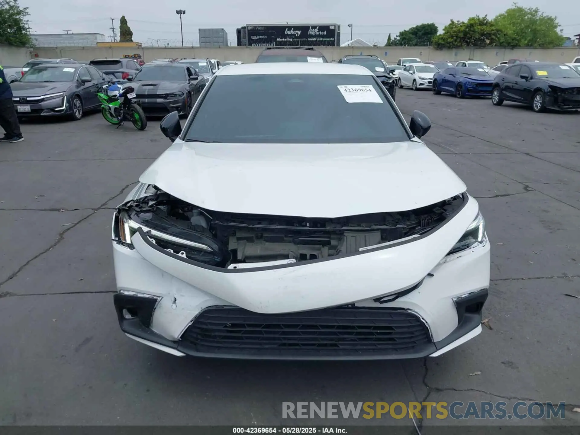 13 Photograph of a damaged car 19XFL2H87PE004331 HONDA CIVIC 2023